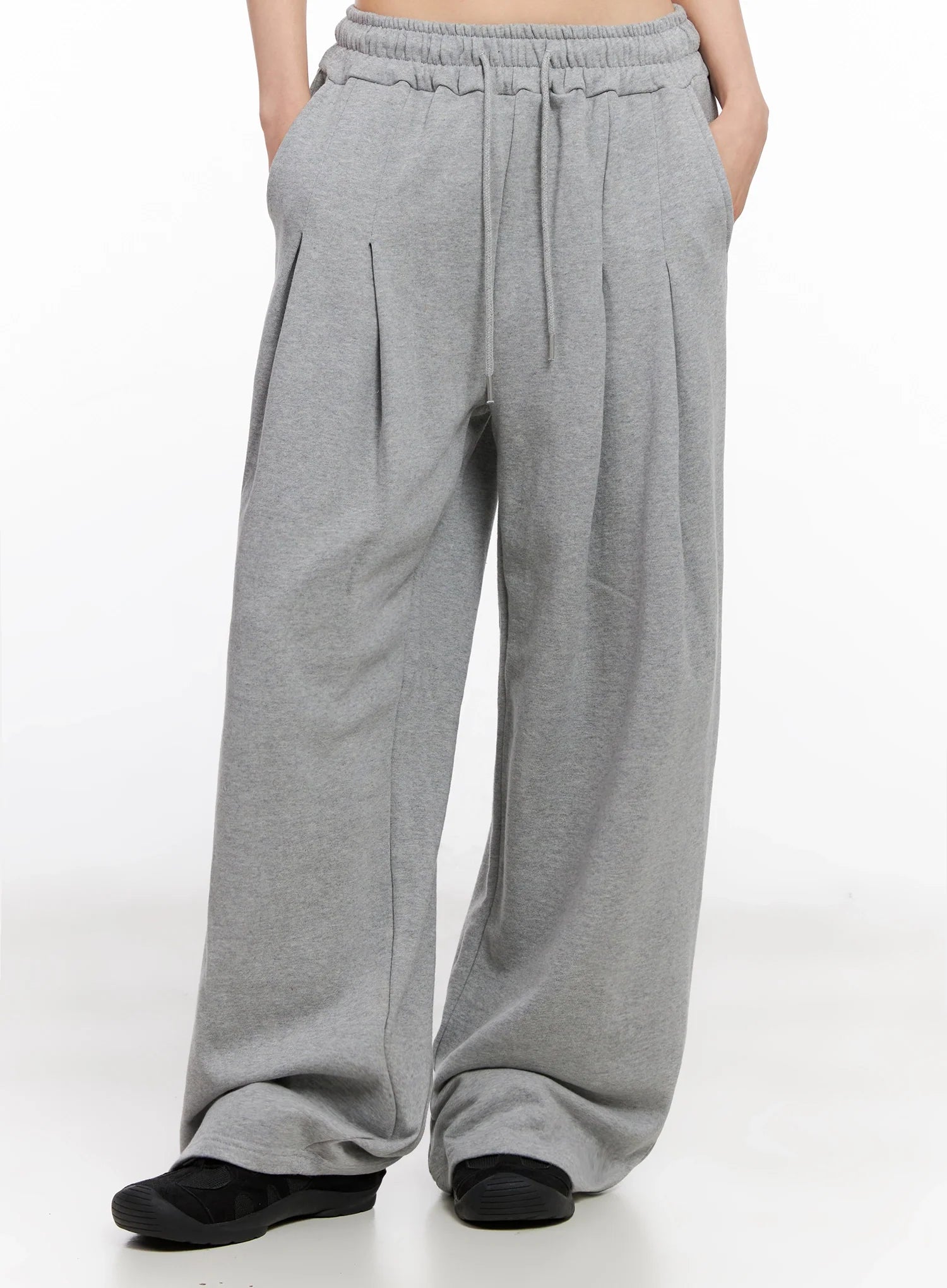 Relaxed-Fit Pintuck Sweatpants IG508