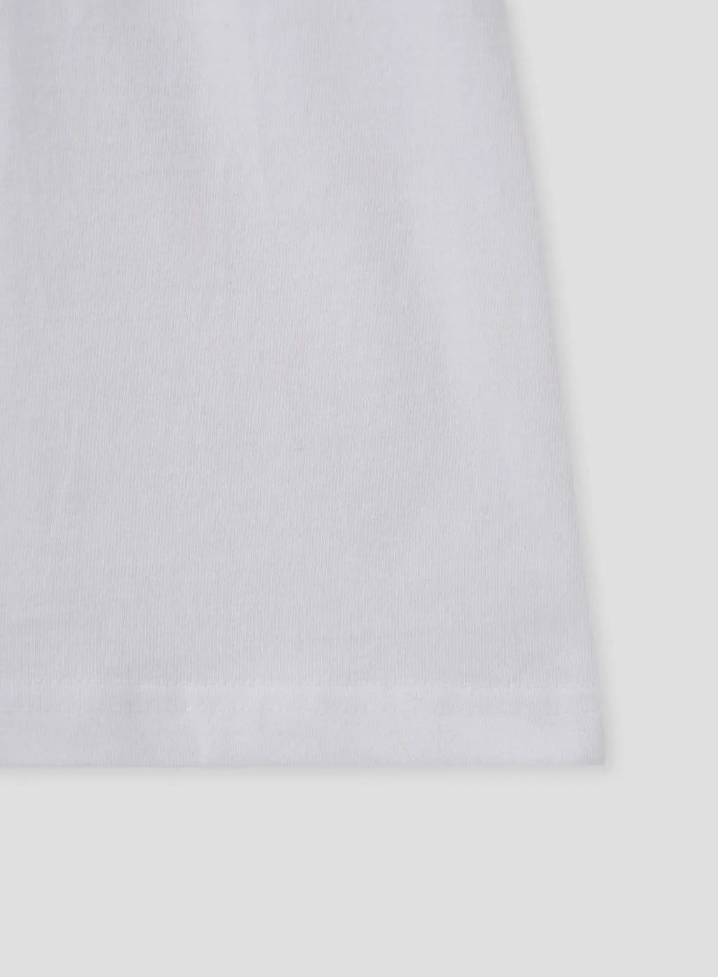 Kitty Graphic Tee IU526