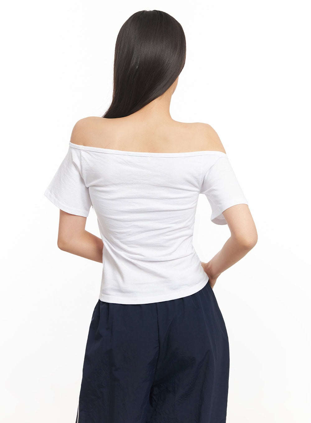 Cotton Graphic Off-Shoulder T-Shirt IA507