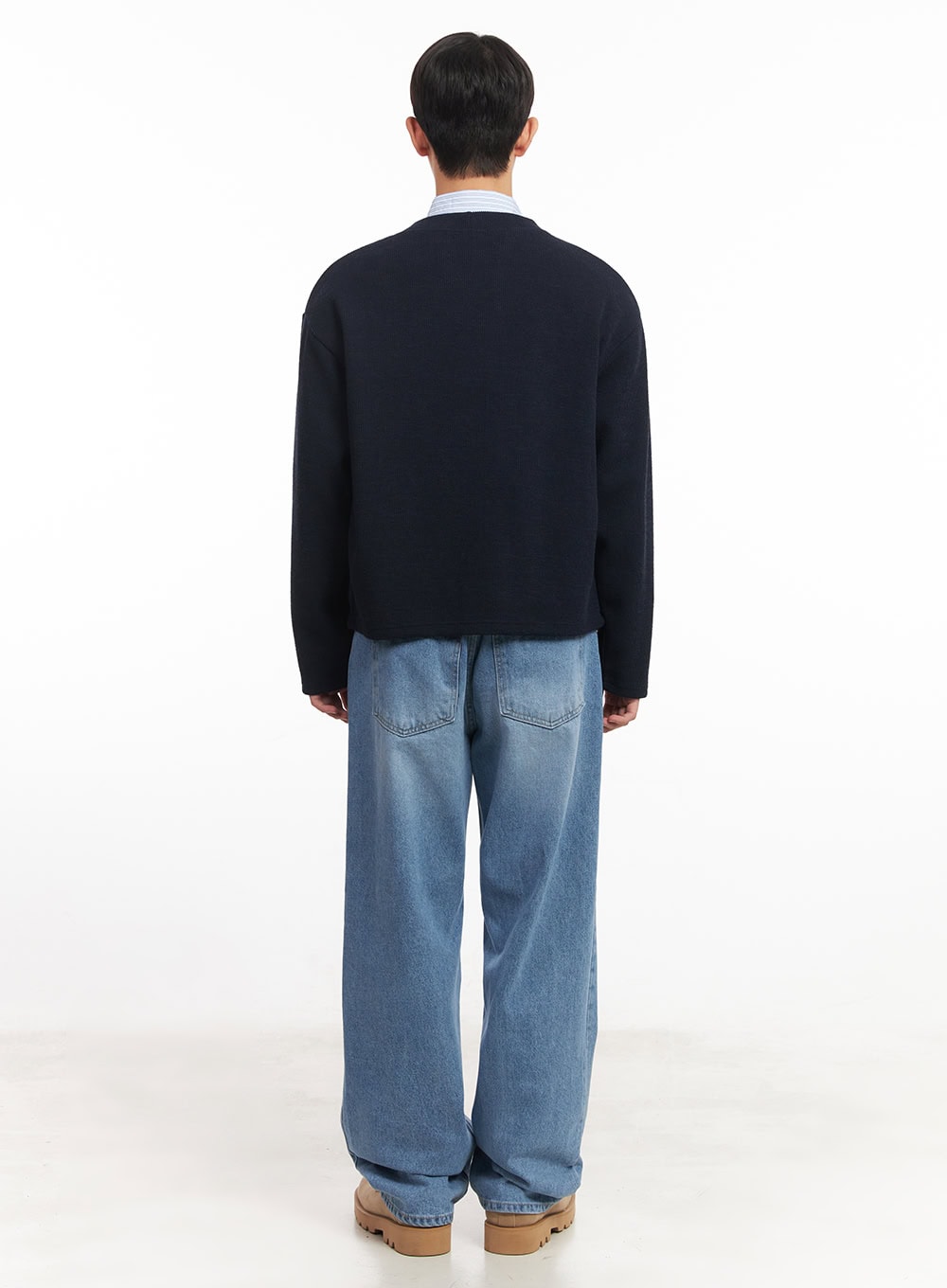 Men's V-Neck Buttoned Cardigan IM527