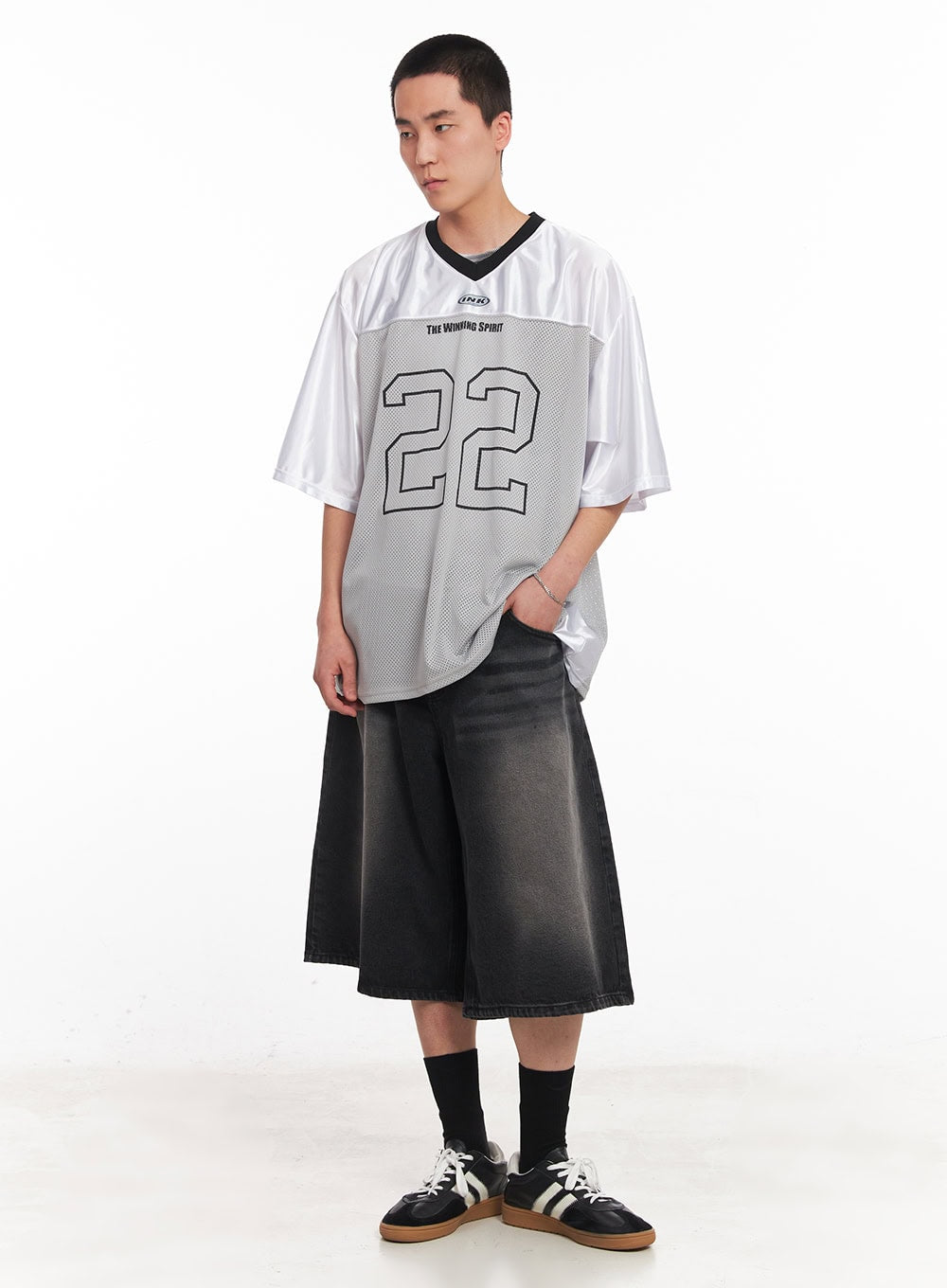 Men's Mesh V-Neck Graphic Tee IY505