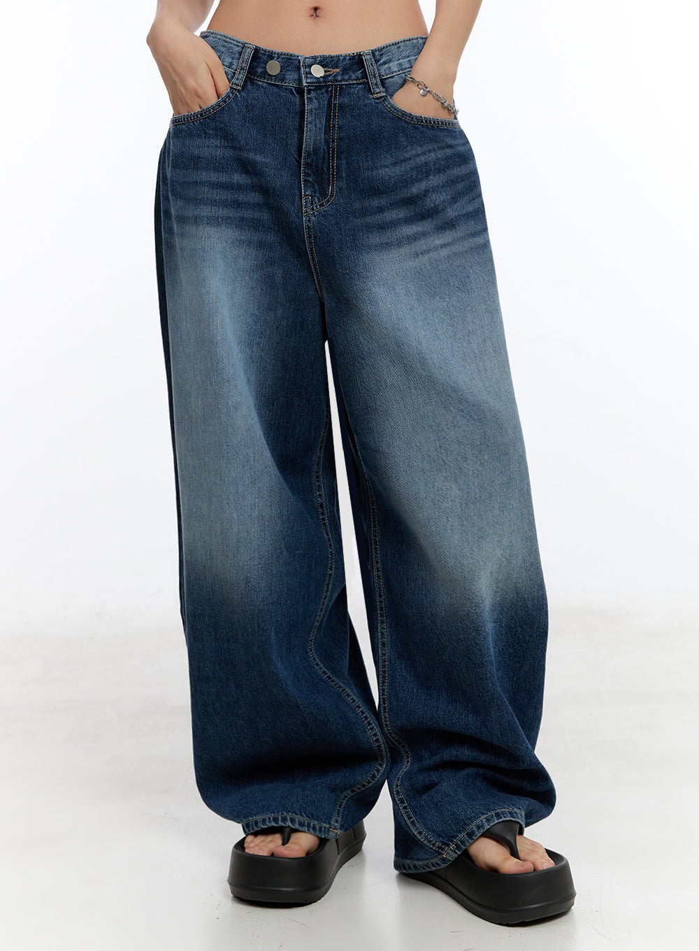 Amelie Washed Wide-Leg Jeans IU504