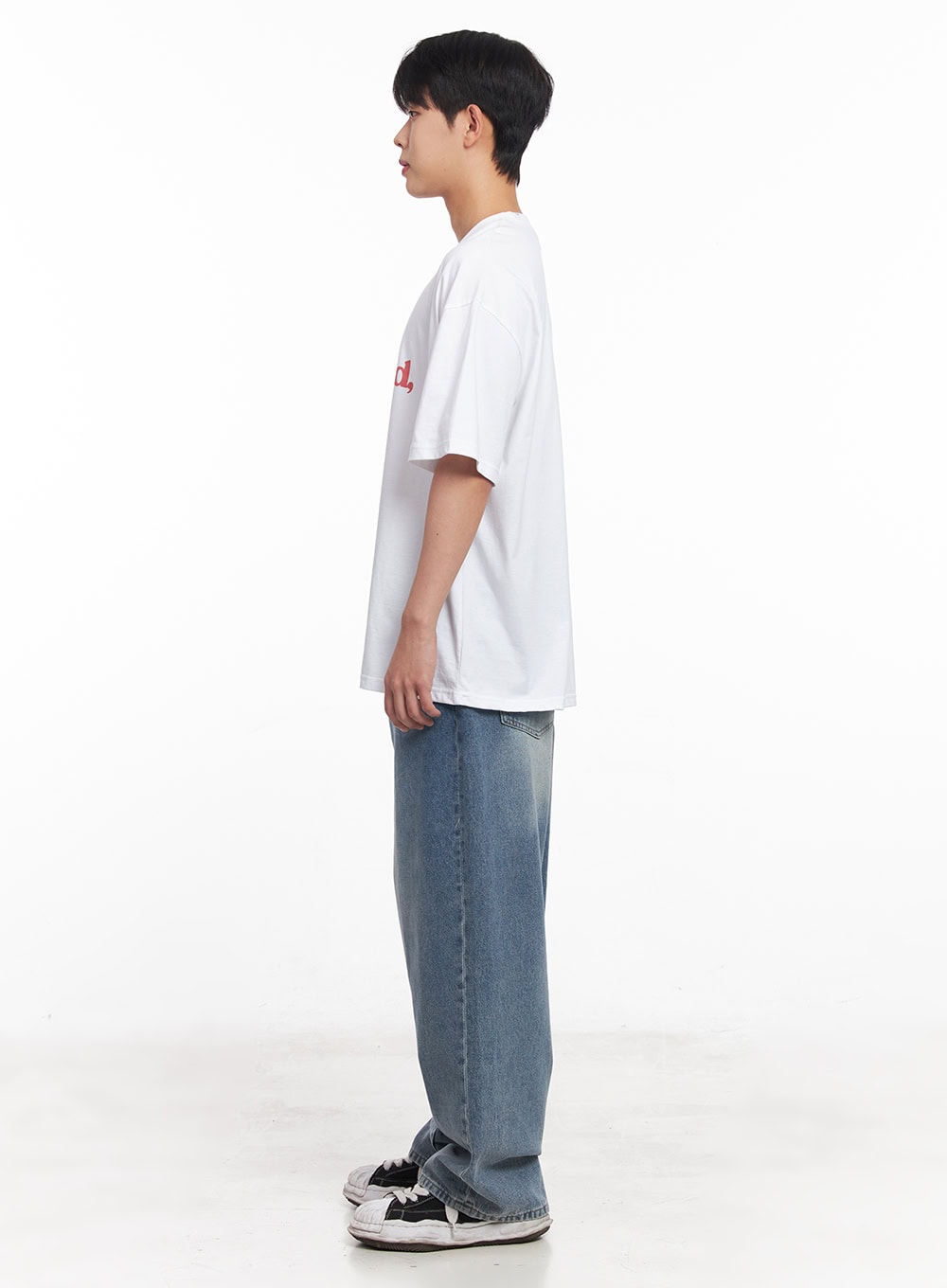 Men's Washed Wide-Fit Jeans IY520