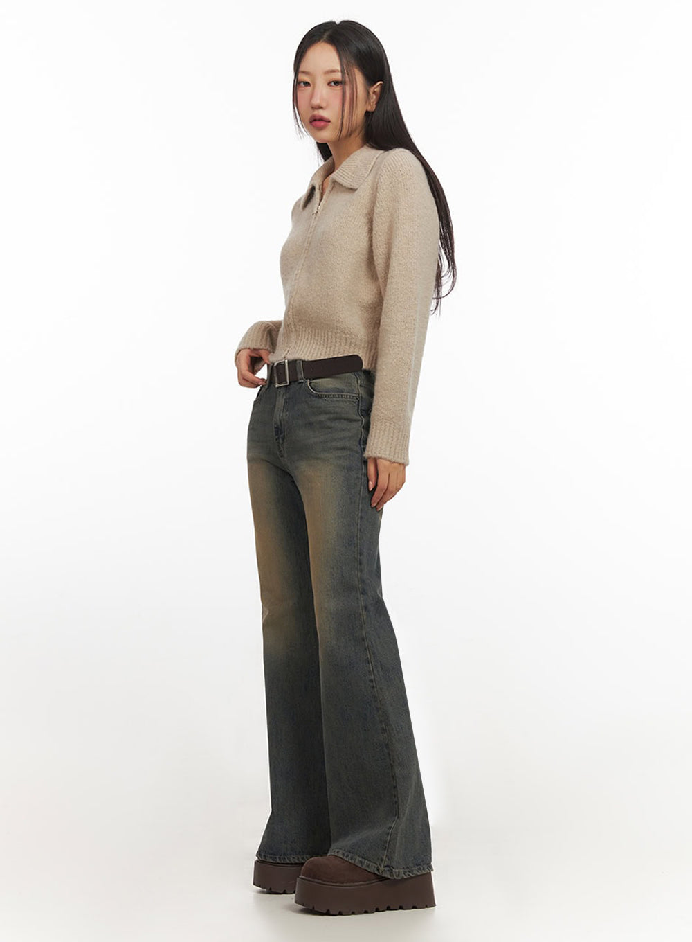 Kourtney Vintage Wash Flared Jeans IF510