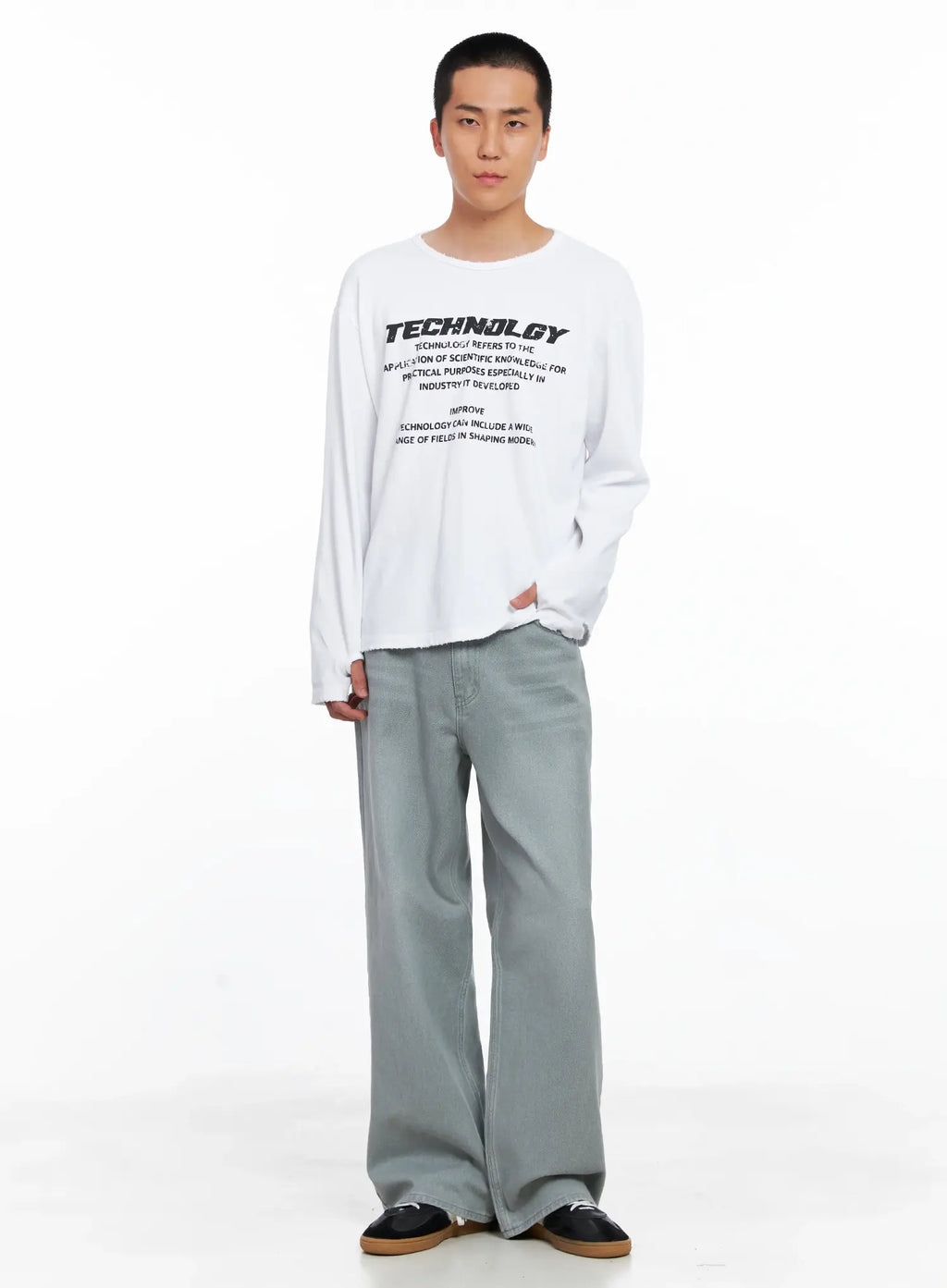 Men's Tech Graphic Long Sleeve Tee IS509