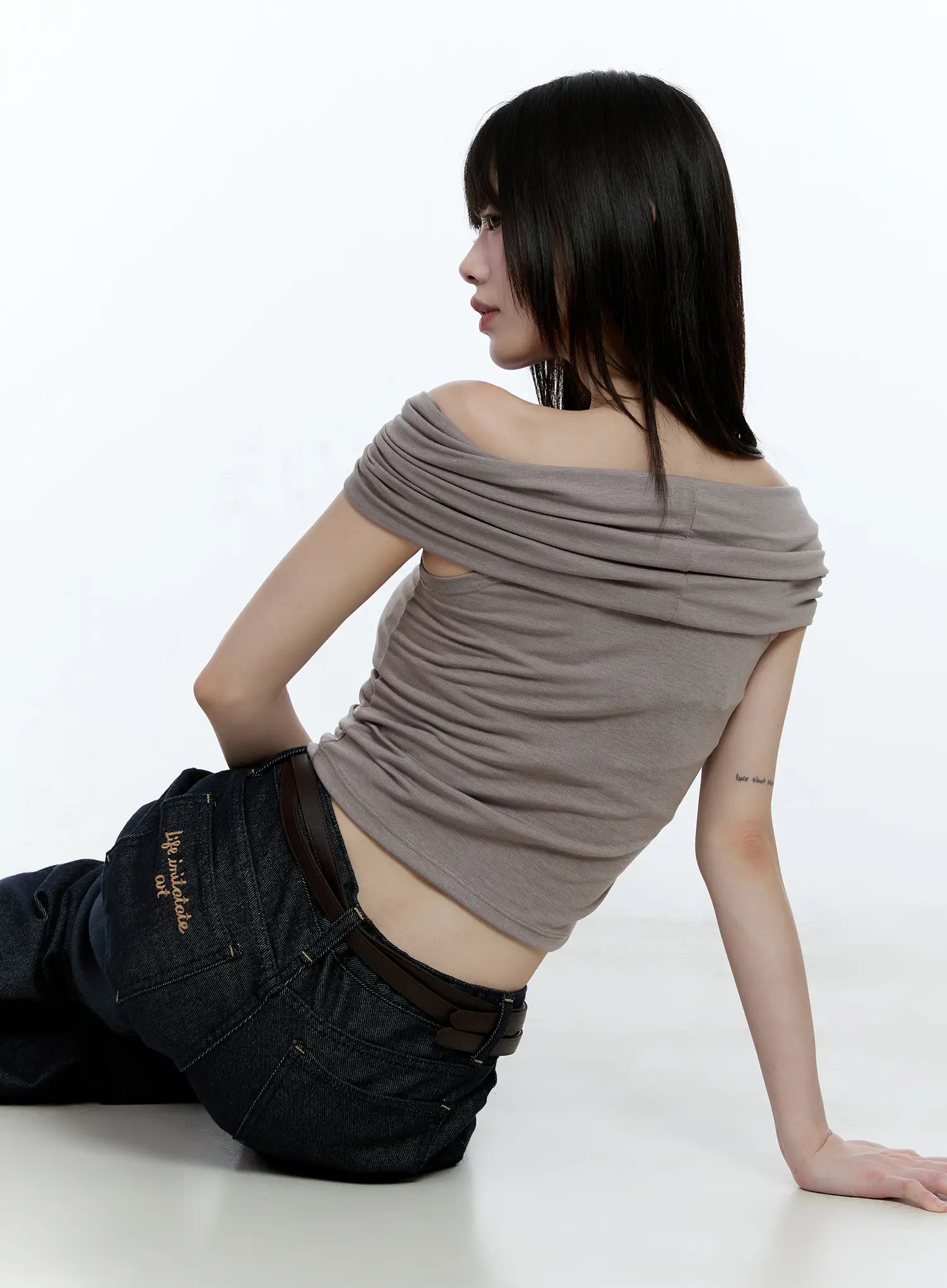 Minjoo No-Fade Flared Jeans CG511