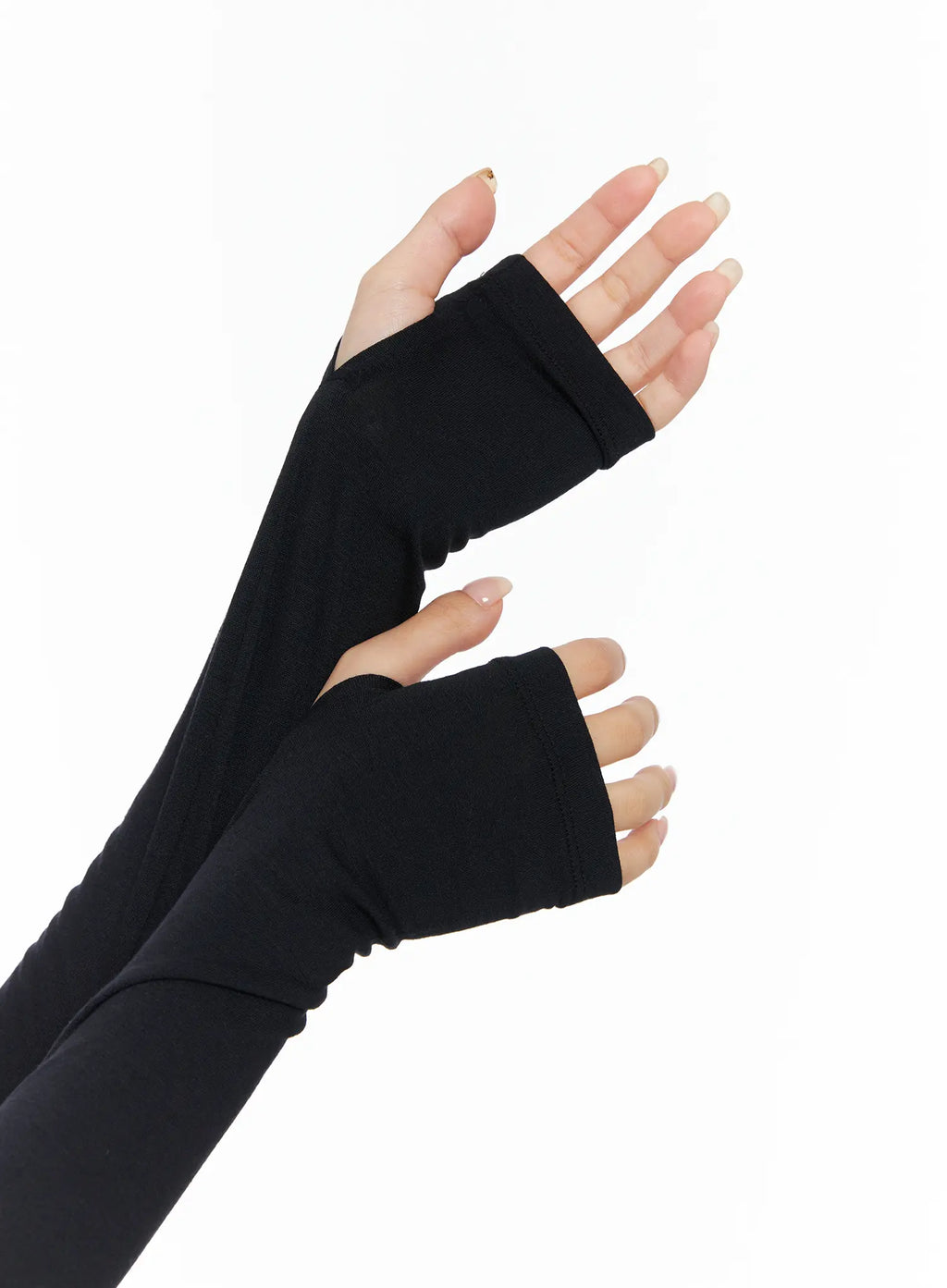 Basic Slim Fit Hoodie CS526