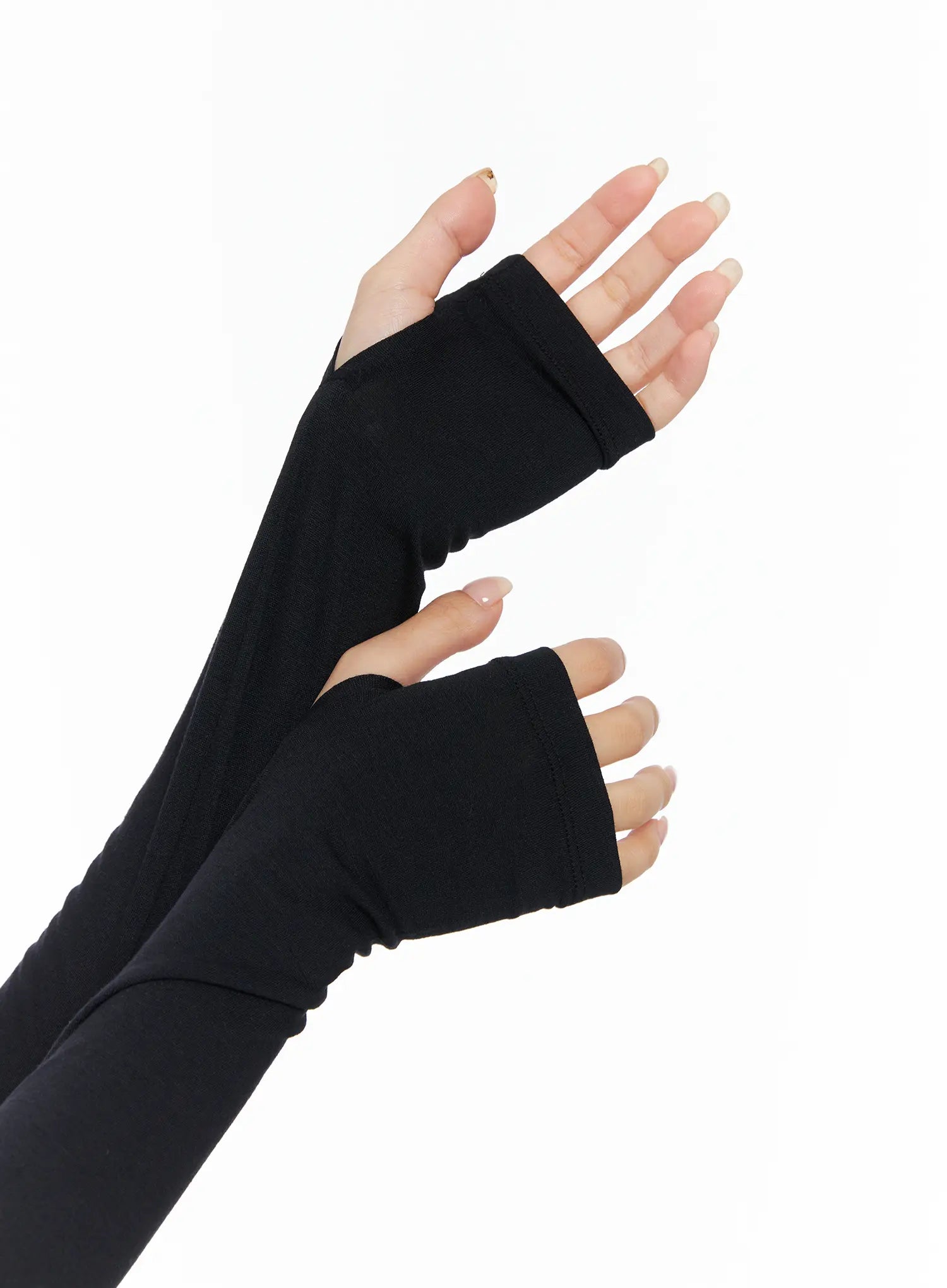 Basic Slim Fit Hoodie CS526