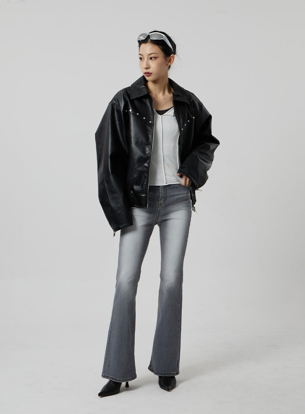 Slim Fit Bootcut Jeans CF307