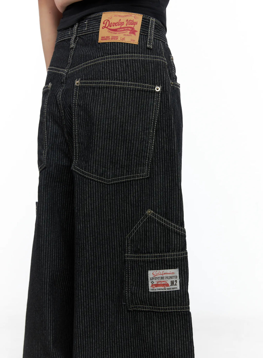 Harris Pocket Patch Wide-Leg Jeans CS505