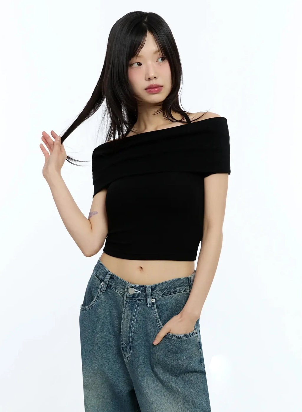 Shirred Off-Shoulder Short-Sleeve Tee IU525