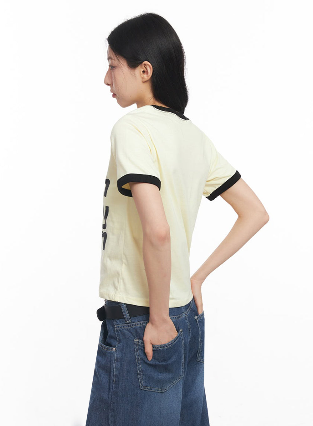 Contrast Graphic Crop Top IY529