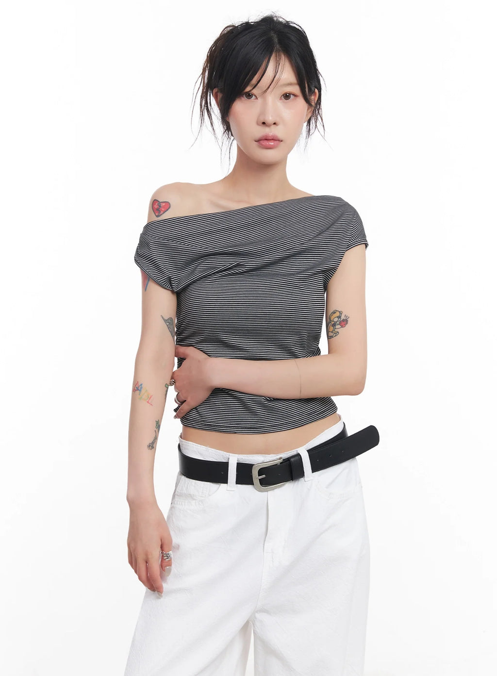 Chic Off-Shoulder Striped Tee IC503