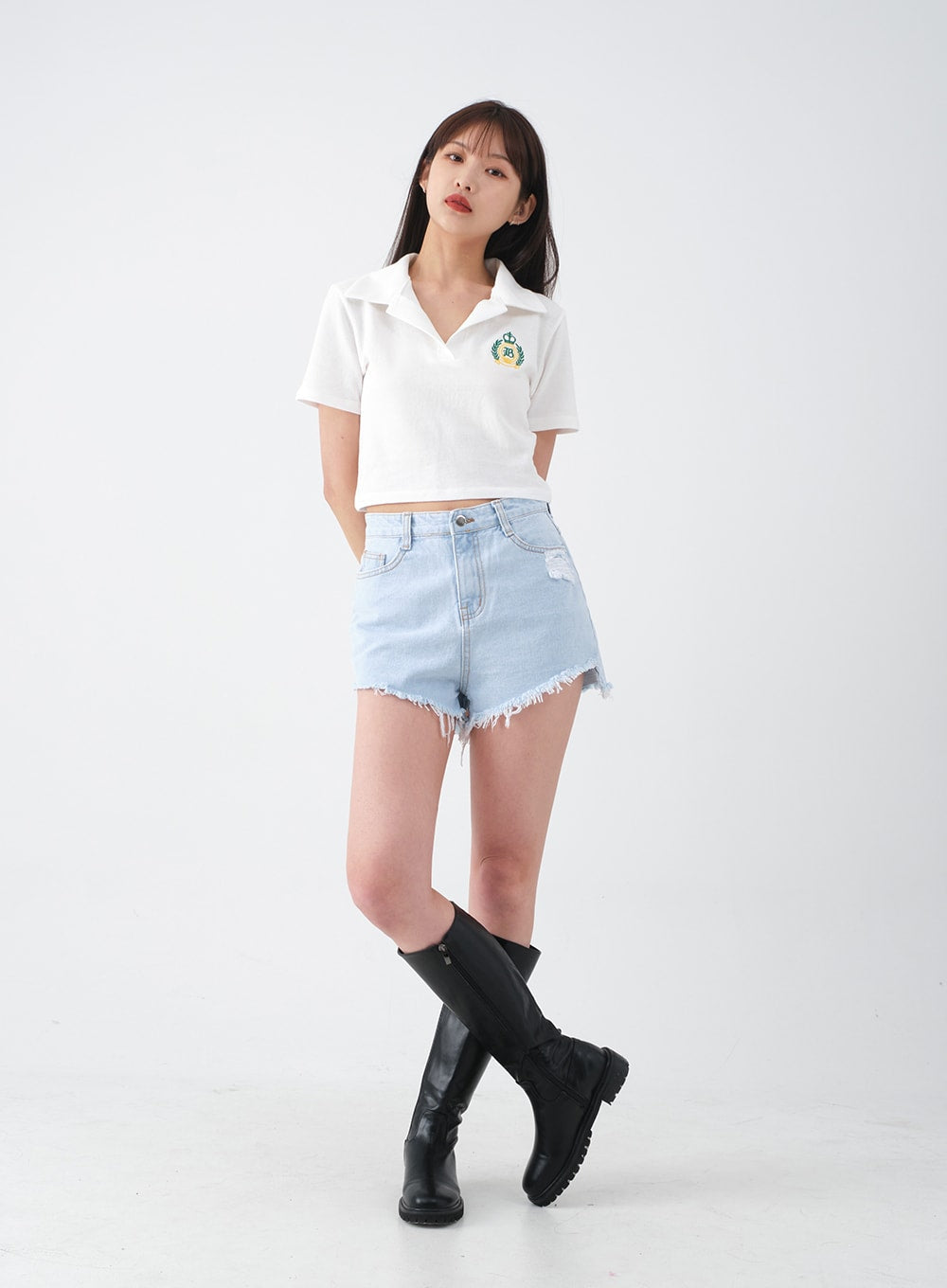 Distressed Raw Hem Denim Shorts CA27