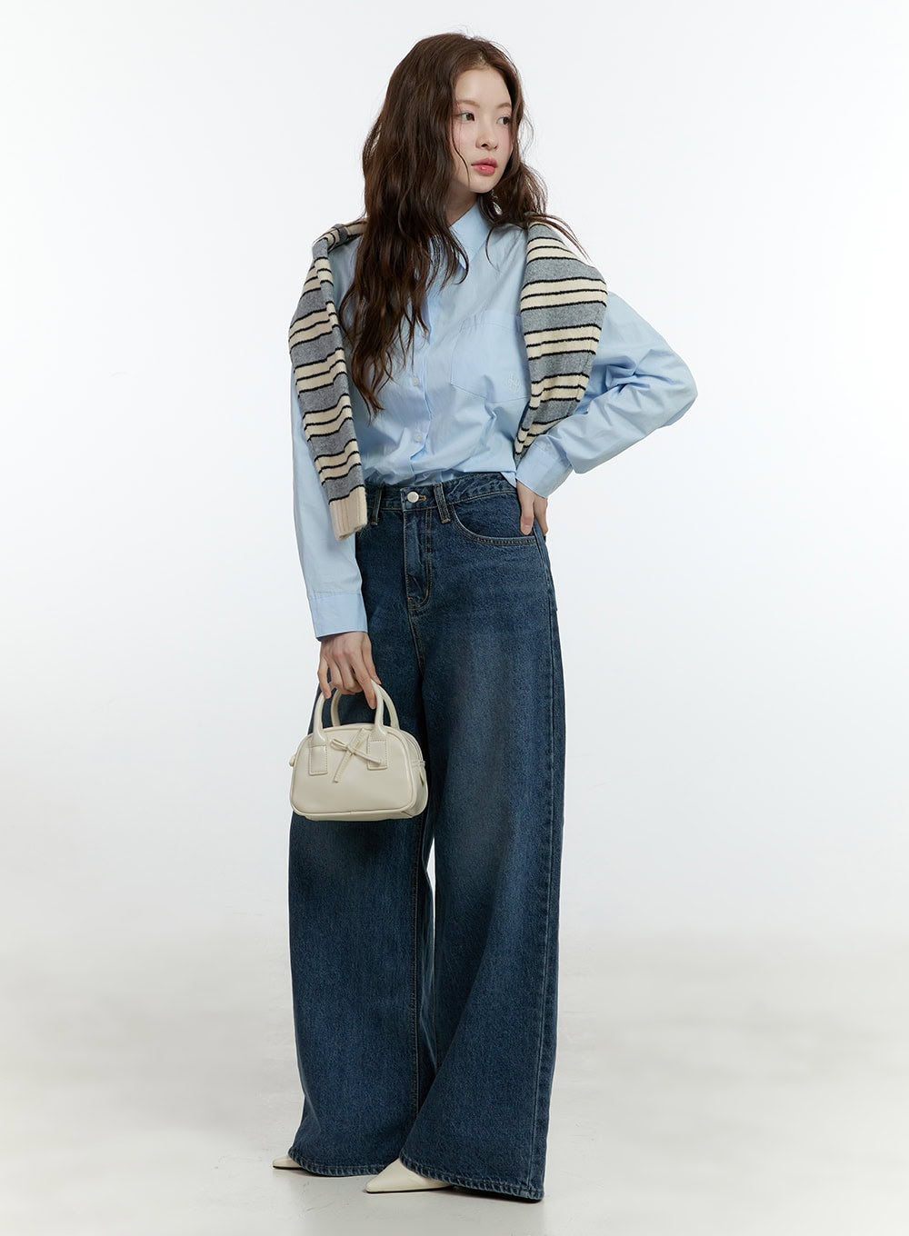 Klaudia Wide-Leg Jeans CF503