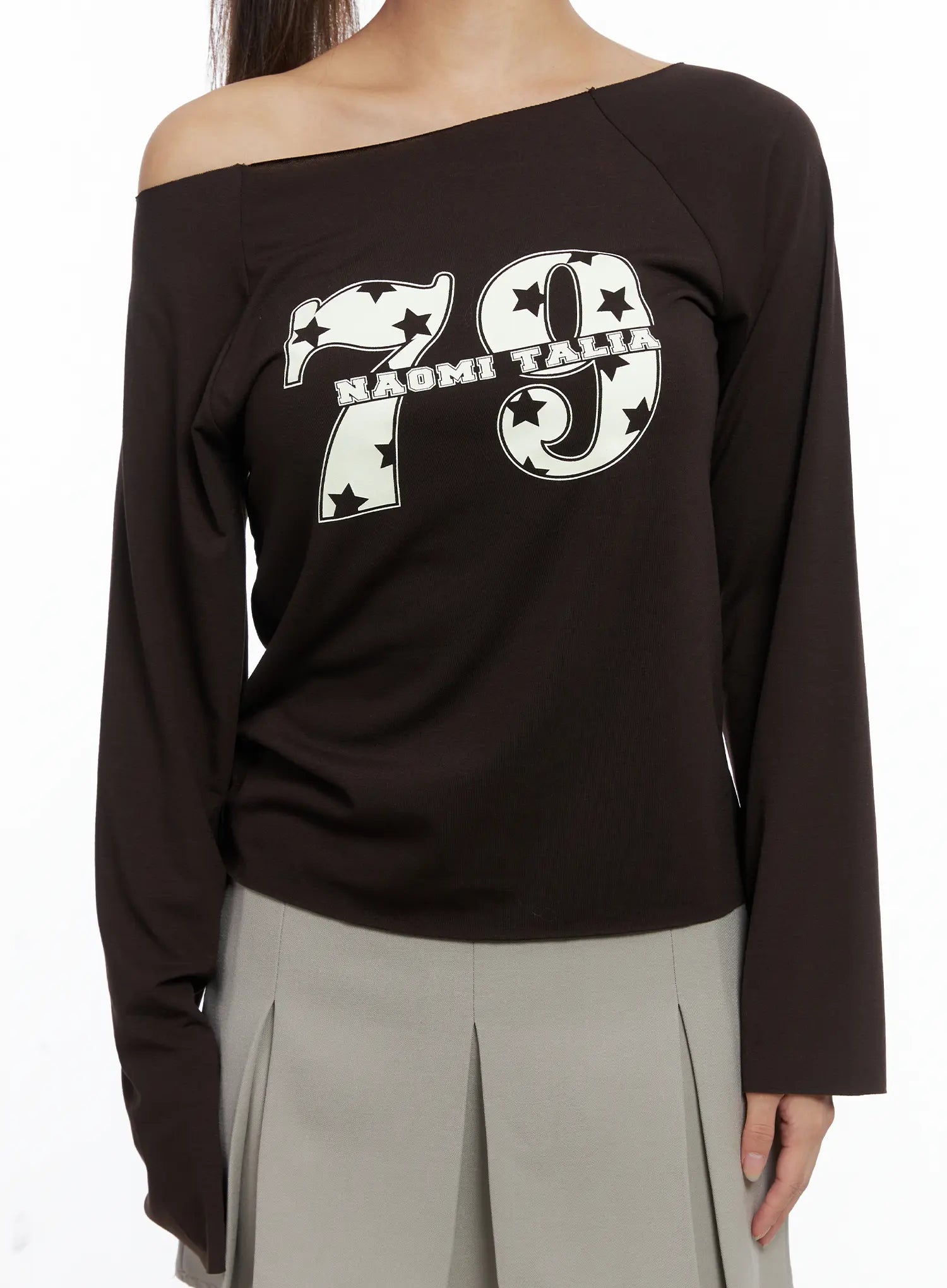 Off-Shoulder Graphic Long Sleeve Tee CS504