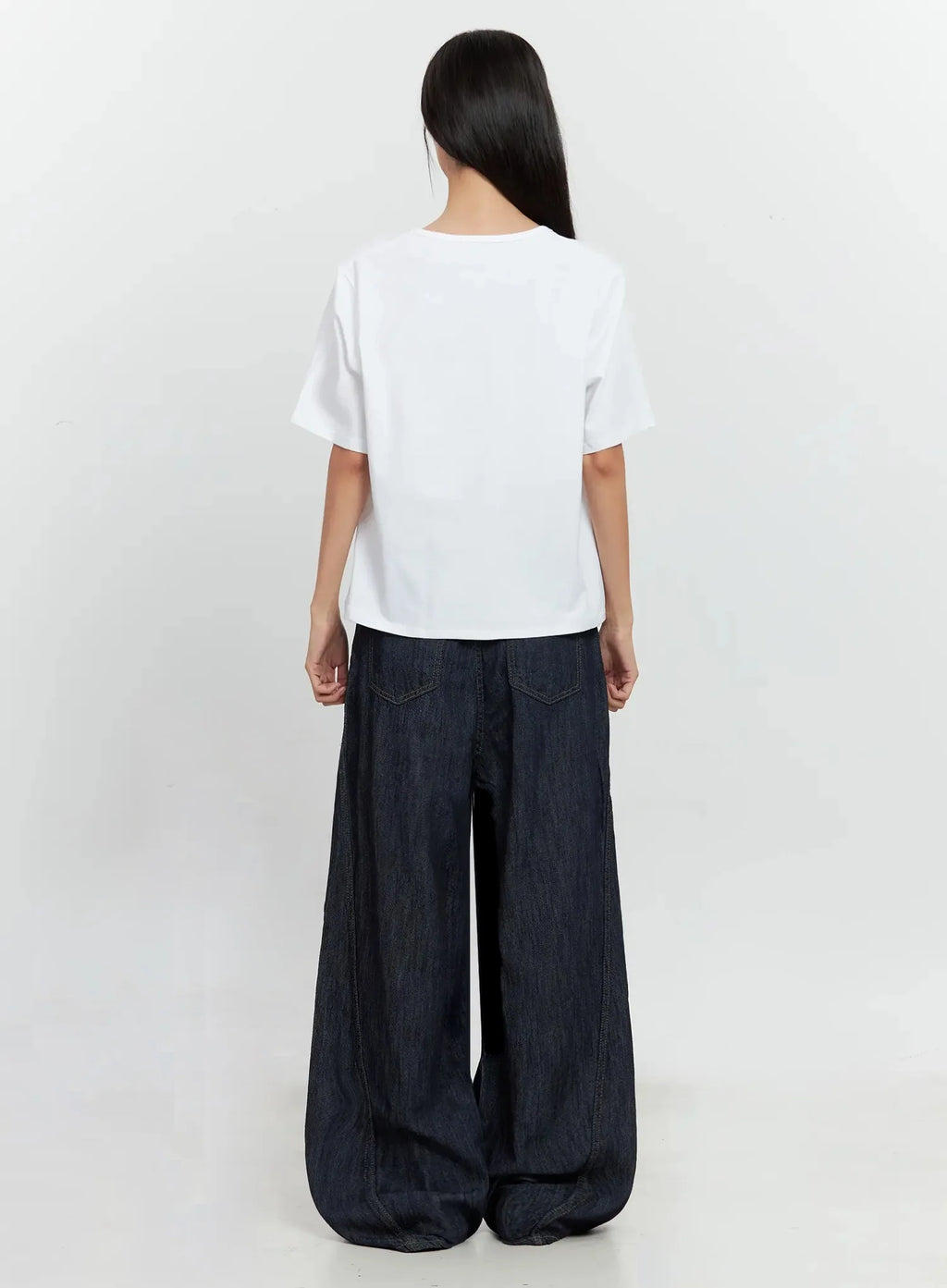 Basic U-Neck T-Shirt IL528