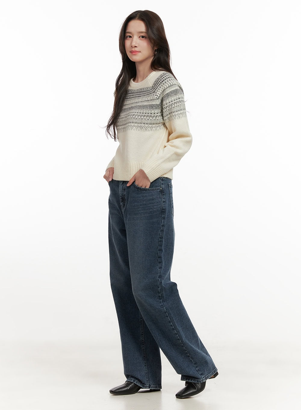 Indira Straight Fit Denim Jeans ON429