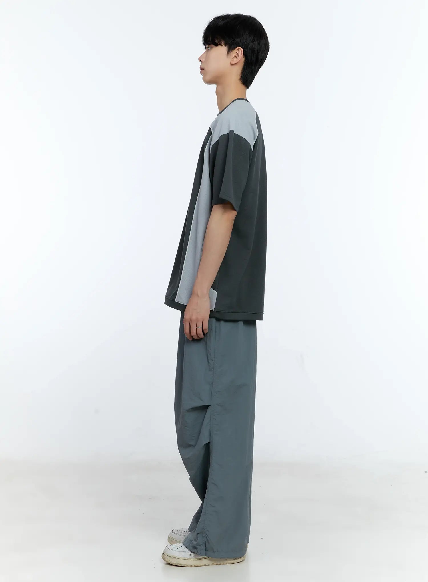 Men's Parachute Cargo Pants IG501