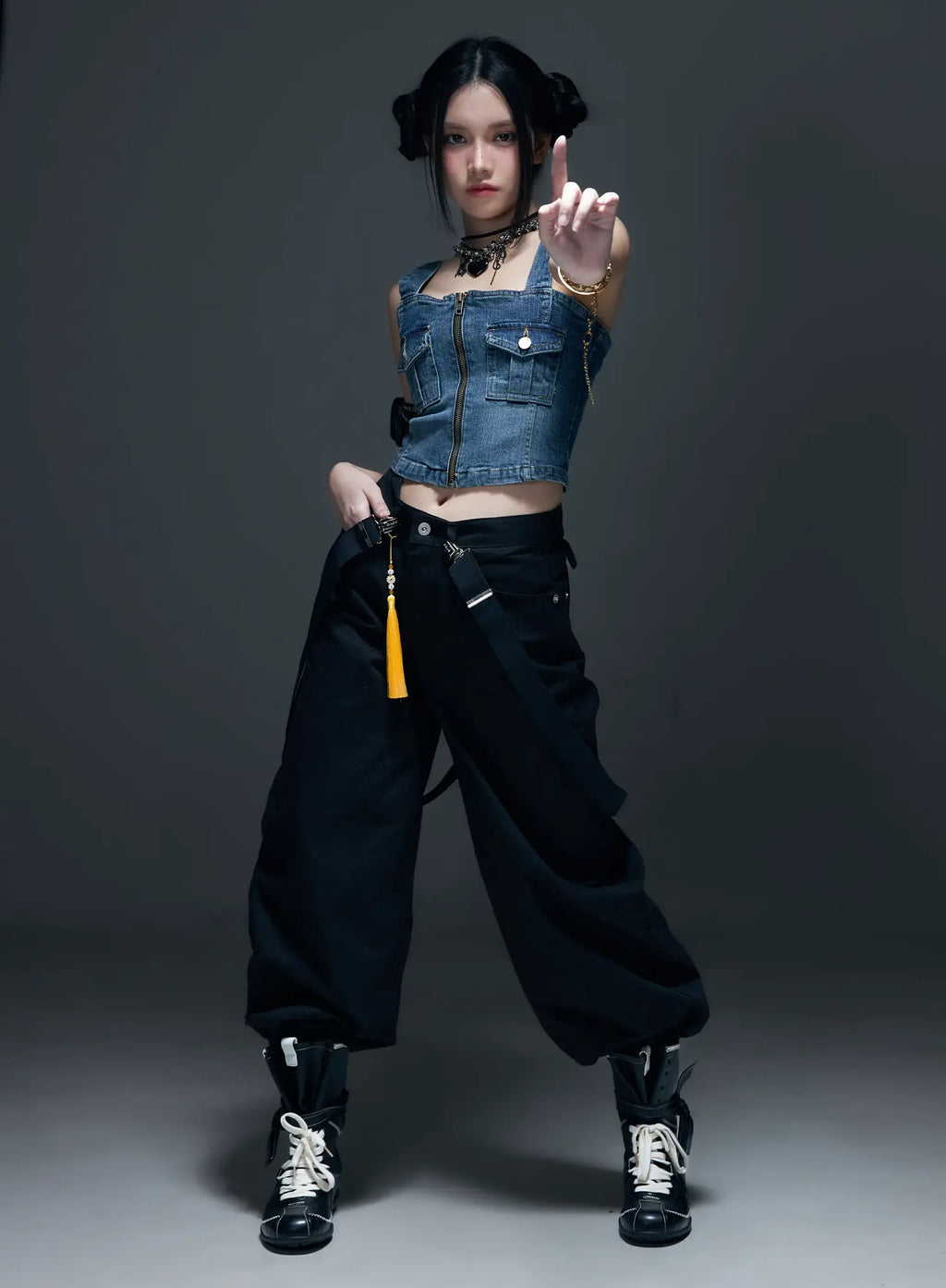 Low-Rise Back Detail Wide Pants CS525