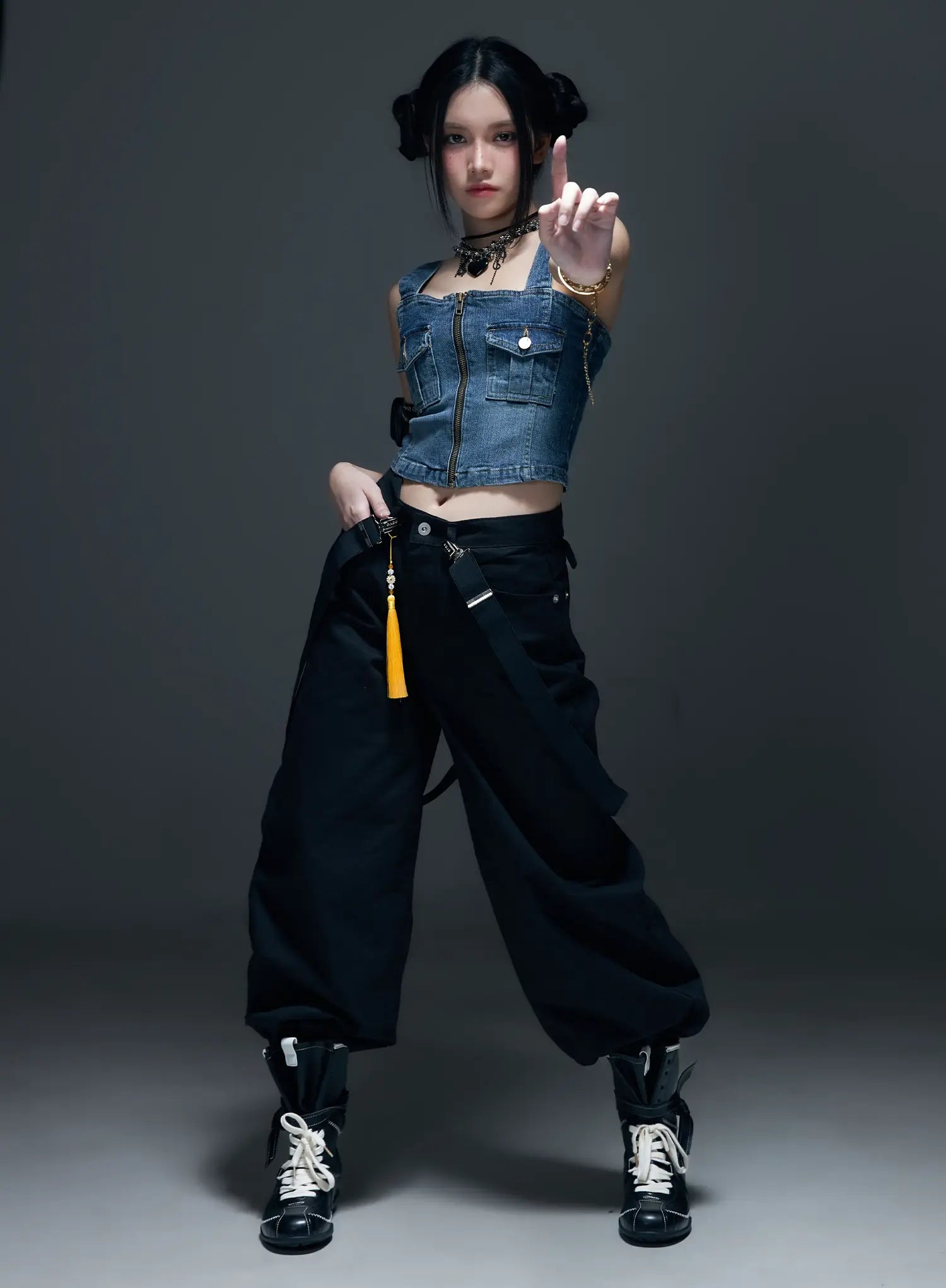 Low-Rise Back Detail Wide Pants CS525