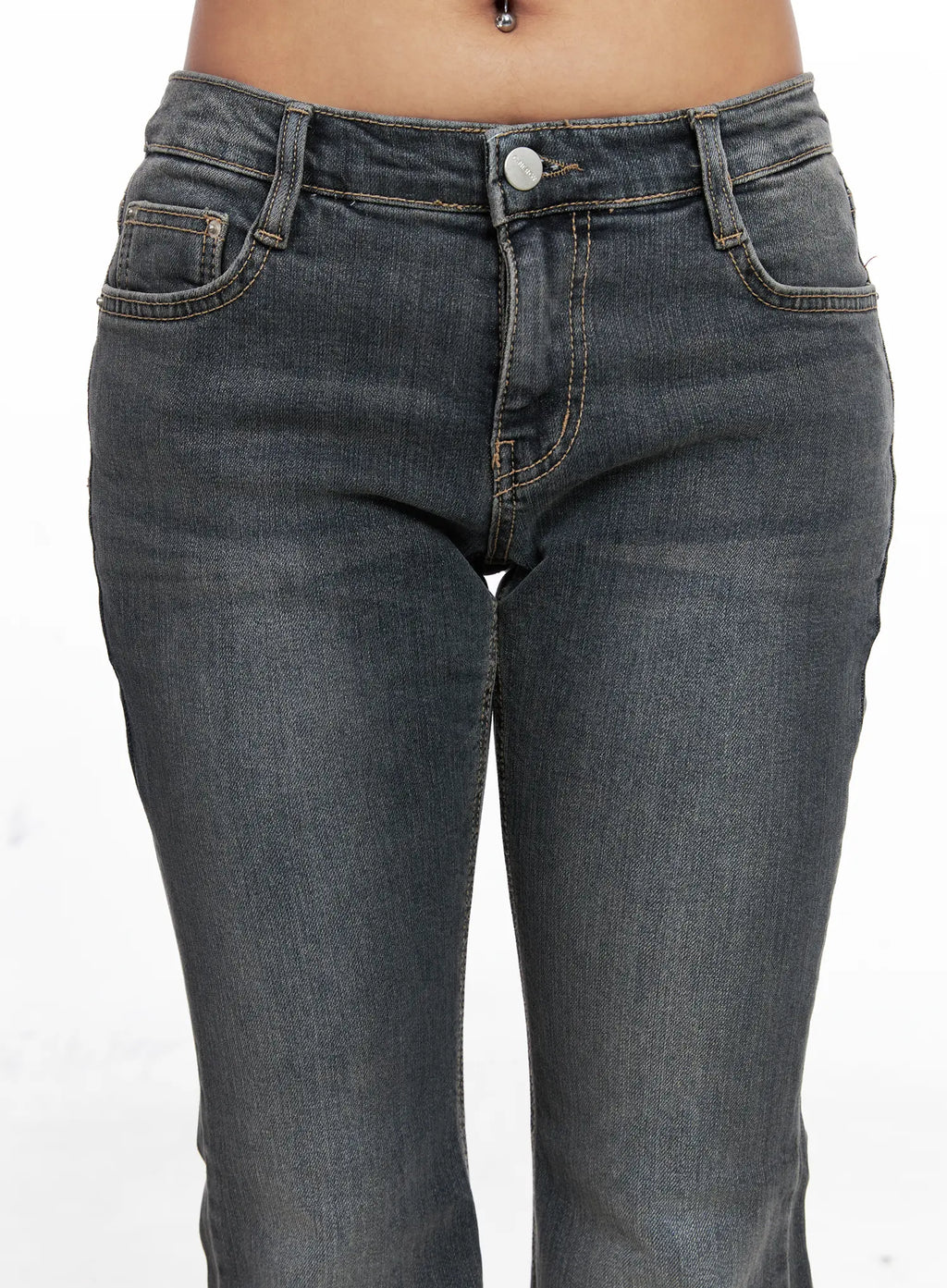 Elani Hip-pad Low-Rise Flared Jeans CO513