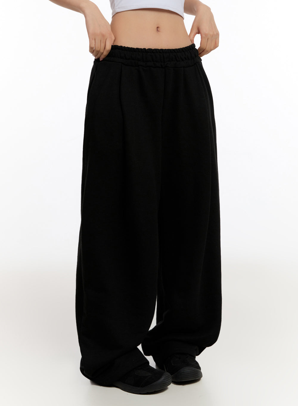 Pintuck Wide-Leg Sweatpants IU509