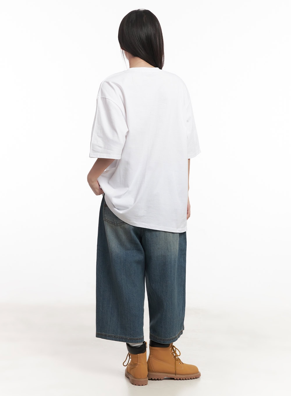 Relaxed Fit Graphic Tee CA525