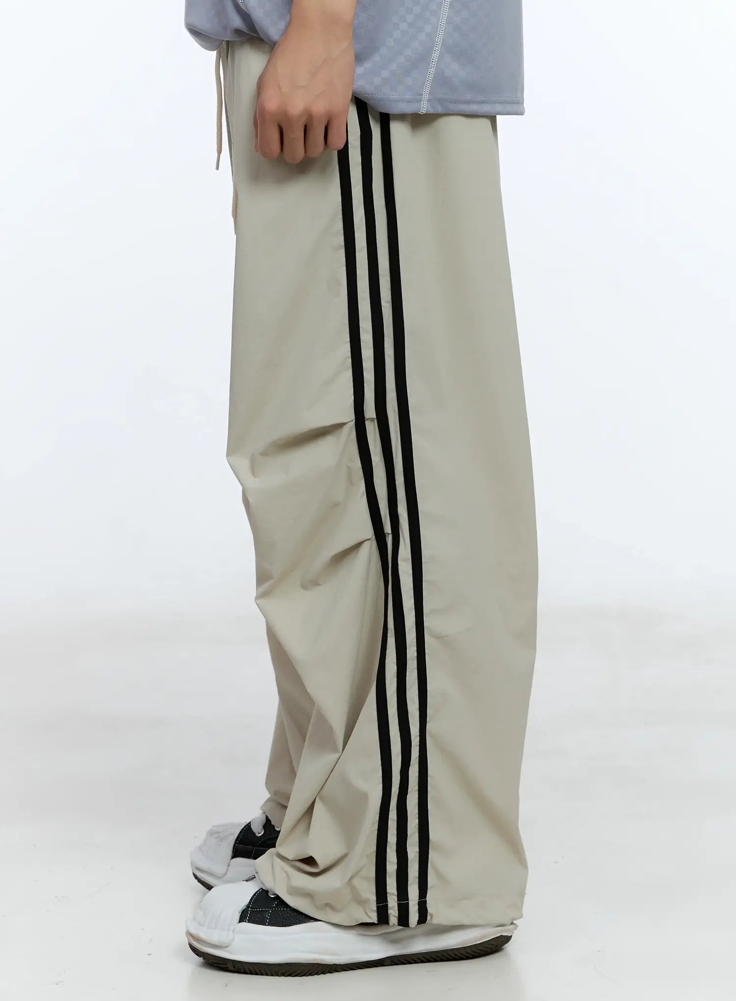 Men's Parachute Nylon Track Pants IL515