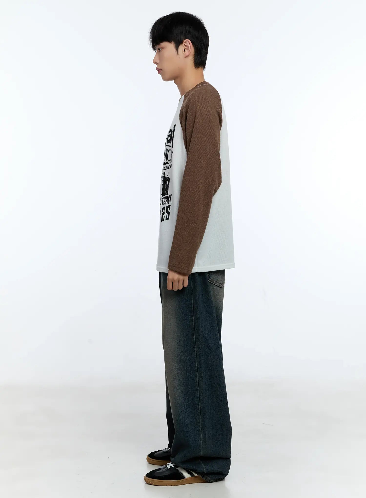 Men's Wide Fit Deep Wash Denim Jeans IG519