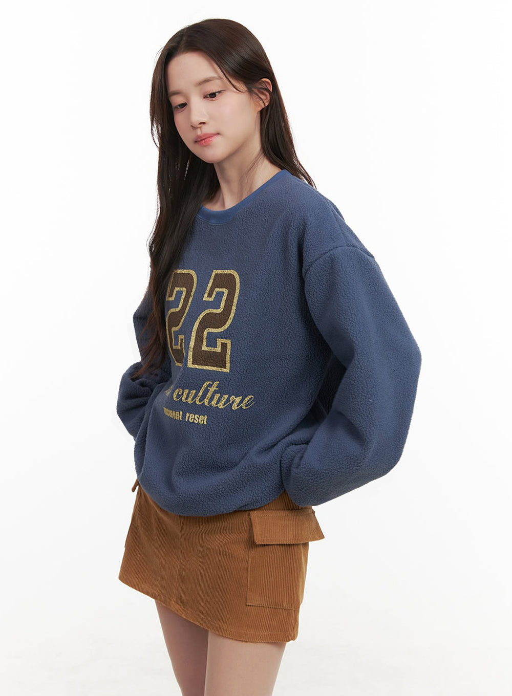Fuzzy Oversized Crew-Neck Sweatshirt IJ510