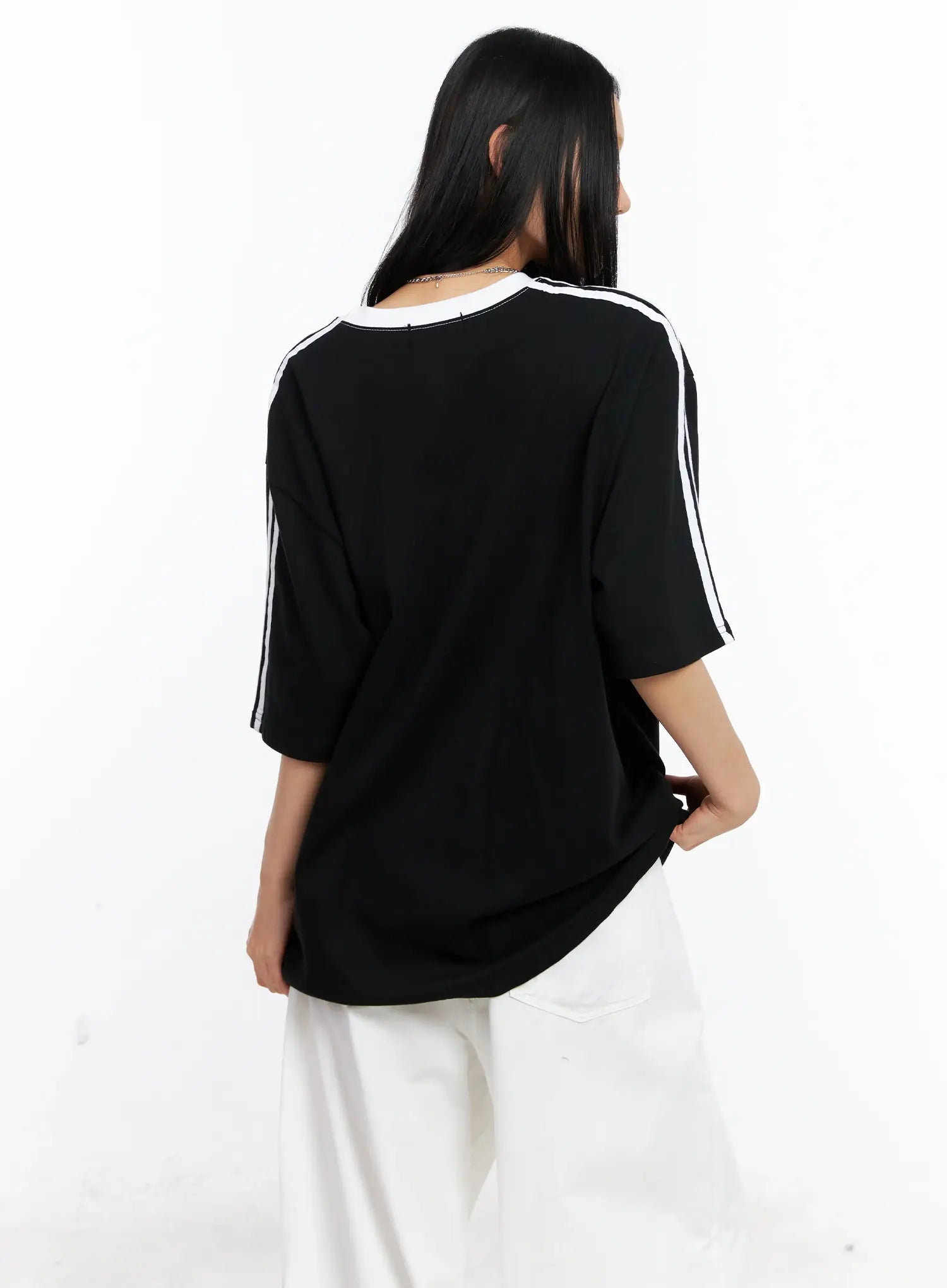 Oversized Graphic Logo Tee CL529