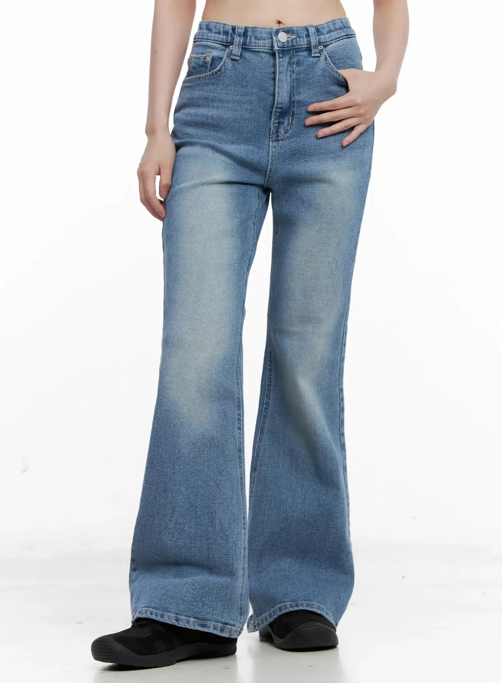 Hikaru High-Waist Flare Jeans IL531