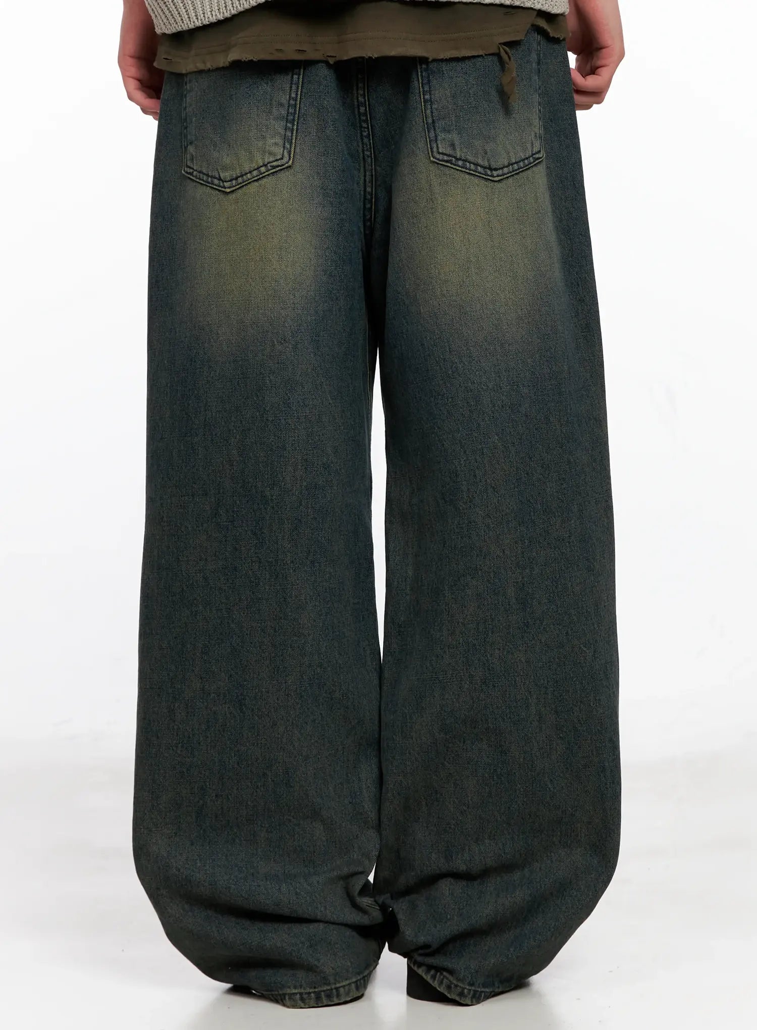 Men's Wide-Leg Washed Denim Jeans IG508