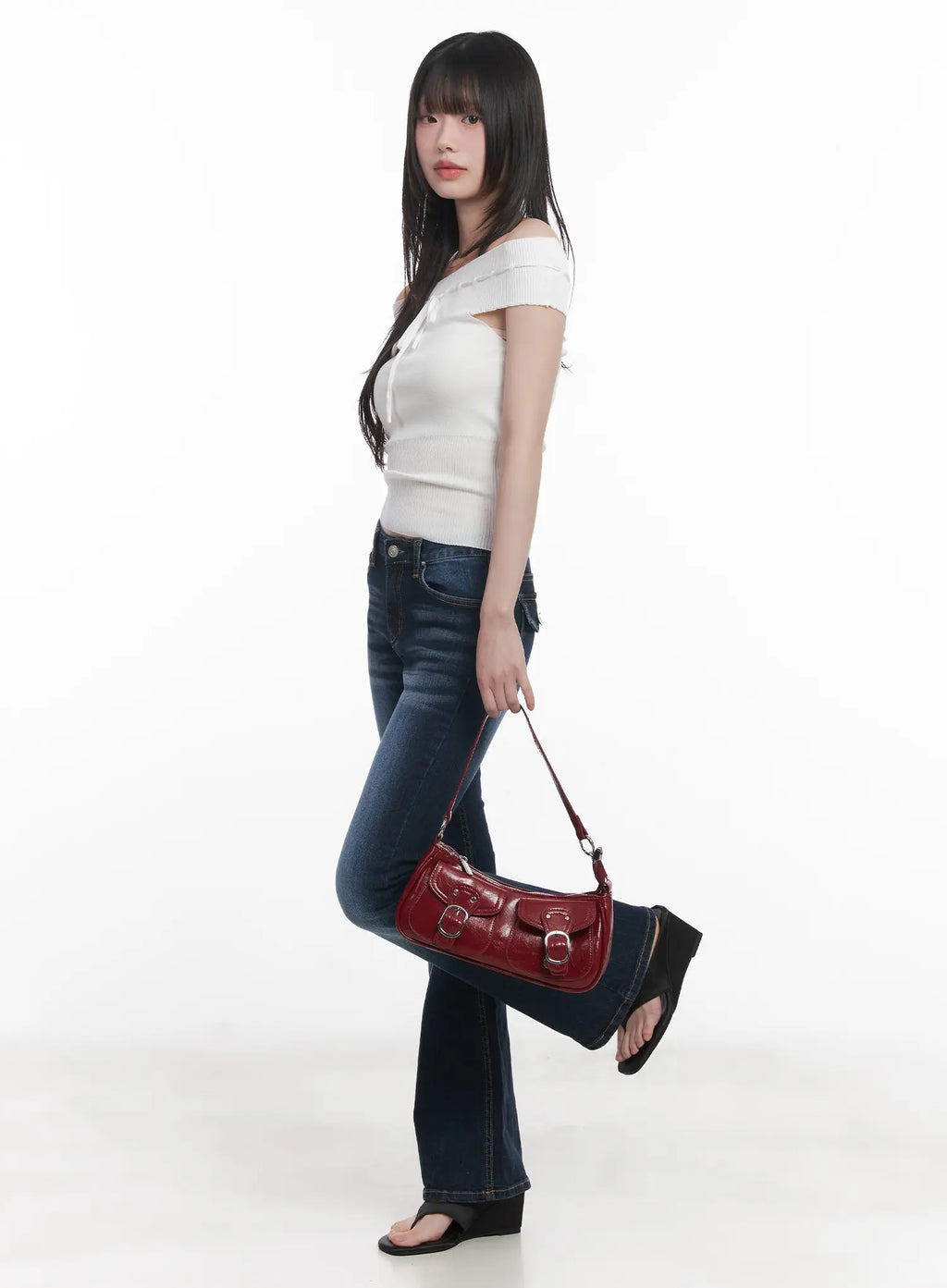 Minji Slim-Fit Flared Jeans CU519