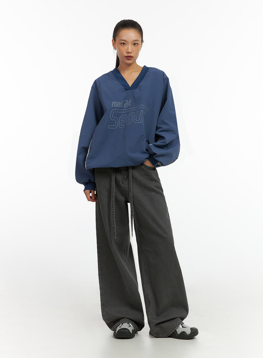 Long Sleeve Loose Fit Nylon V-Neck Sweatshirt IO409