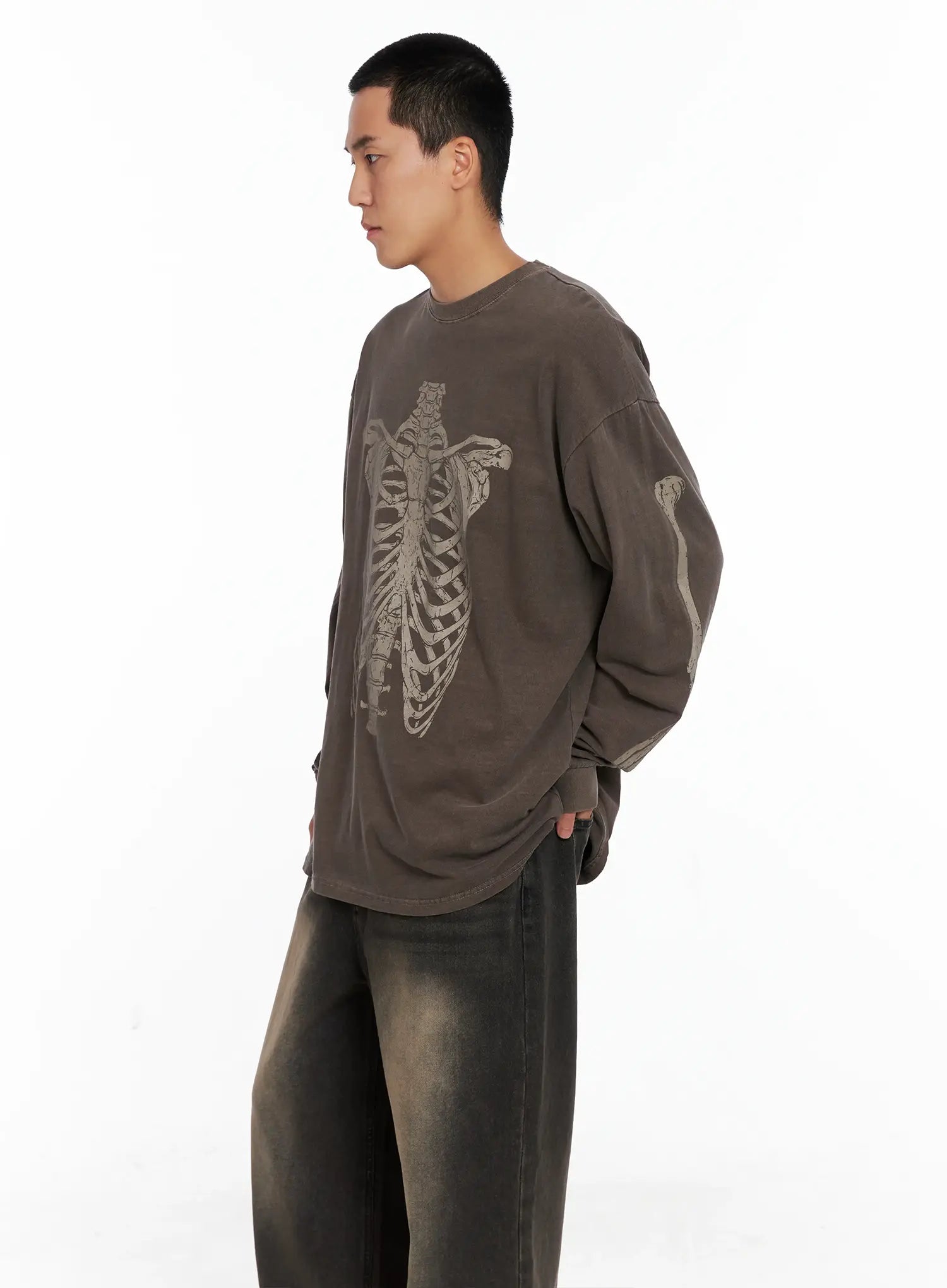 Men's Pigment Graphic Long Sleeve Tee IS502
