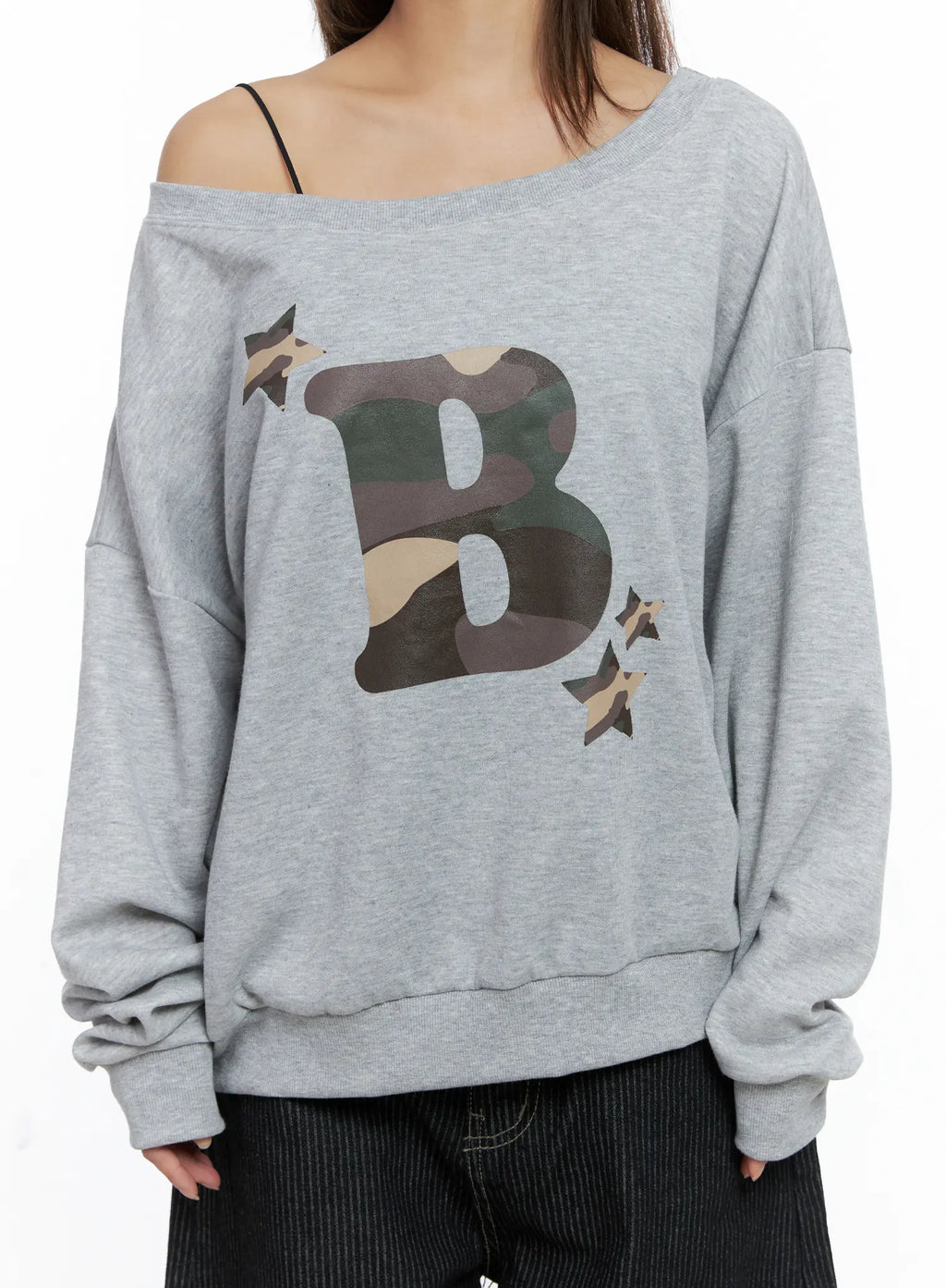 Camo Logo Off-Shoulder Sweatshirt CS505