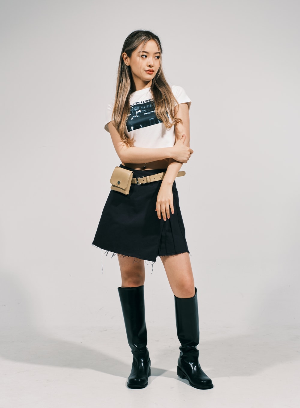 Expression Graphic Crop Tee CJ02