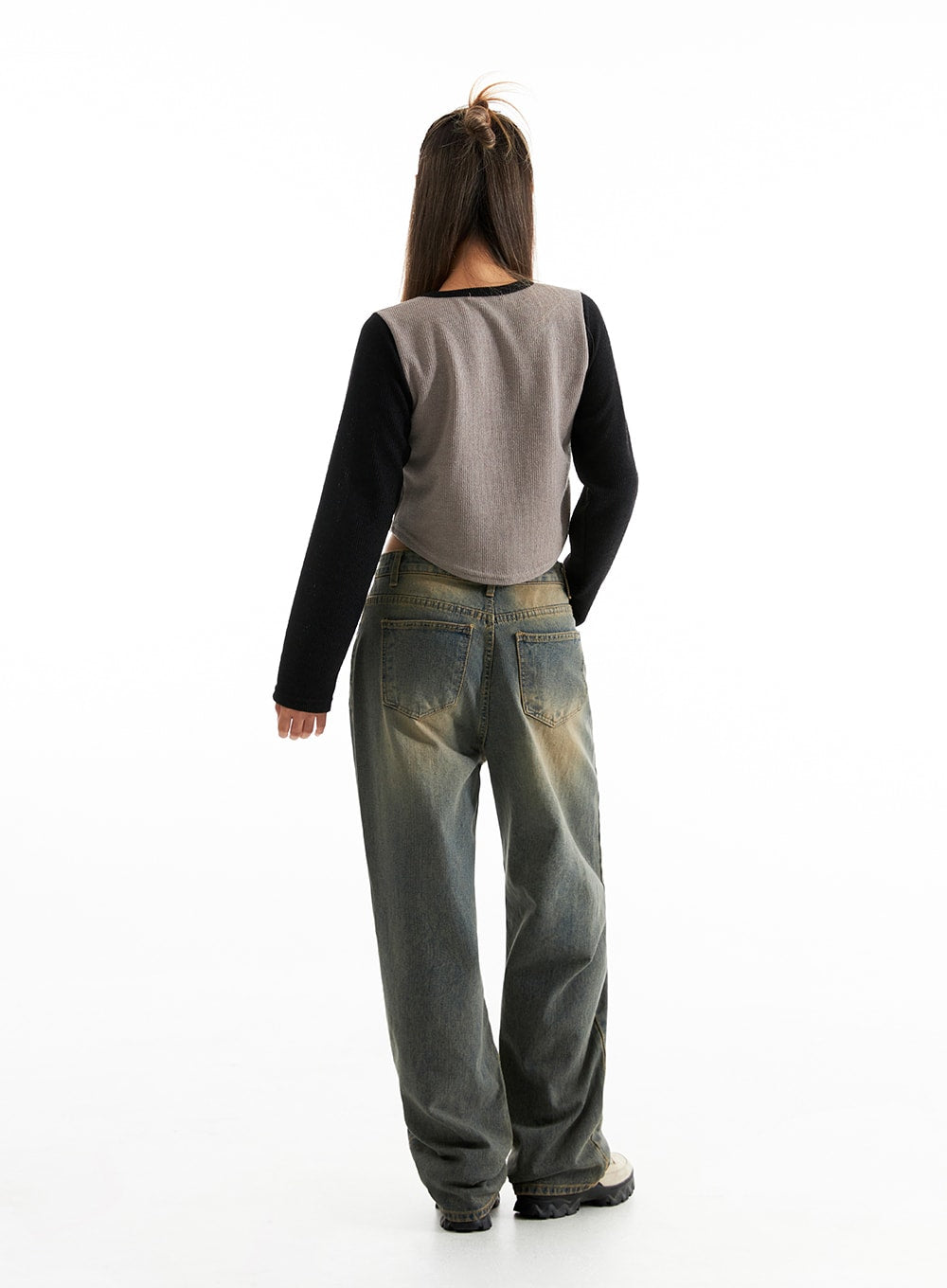 Graphic Long Sleeve Crop Top CO313