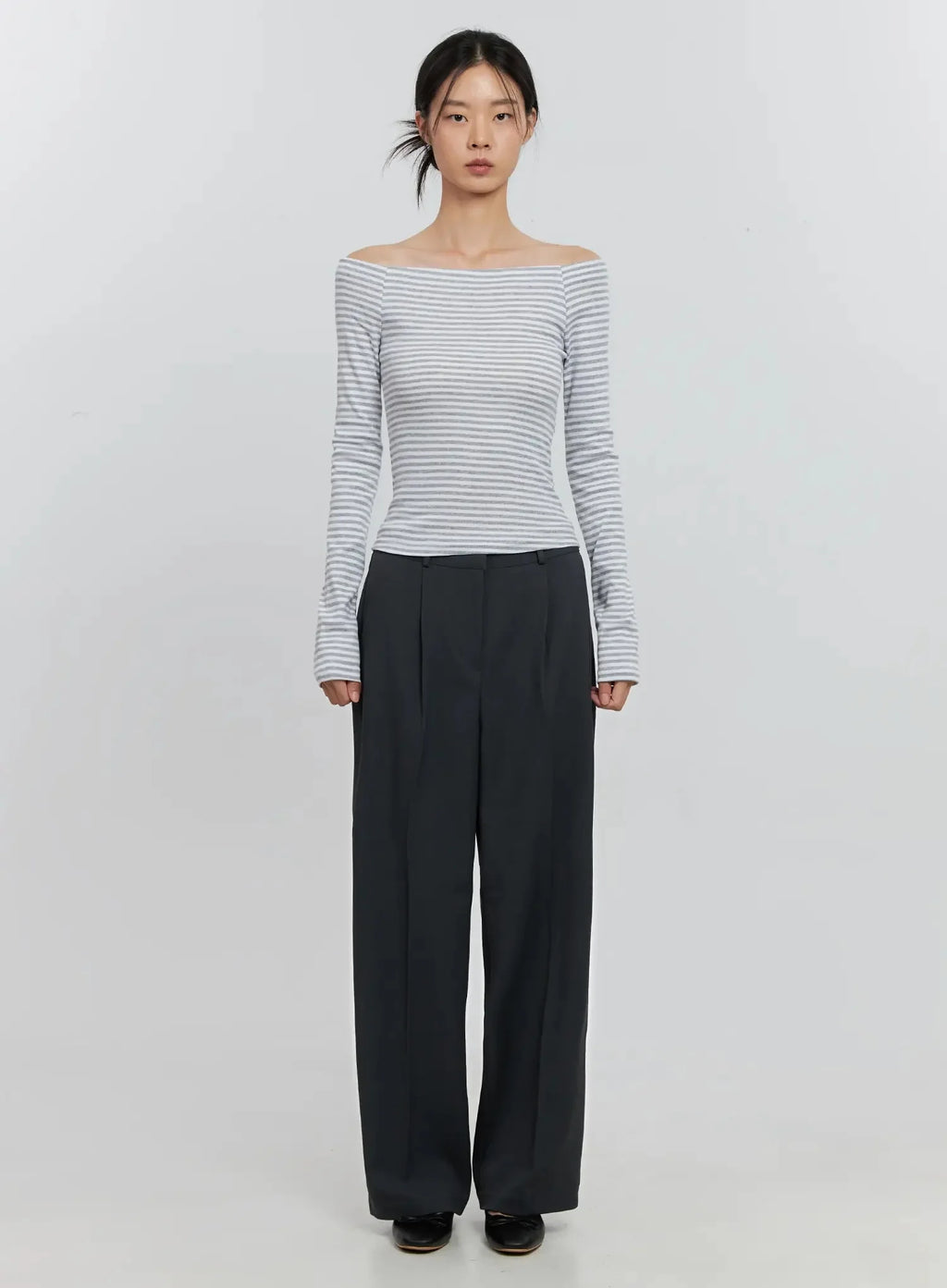 Classic Wide-Leg Trousers IS516