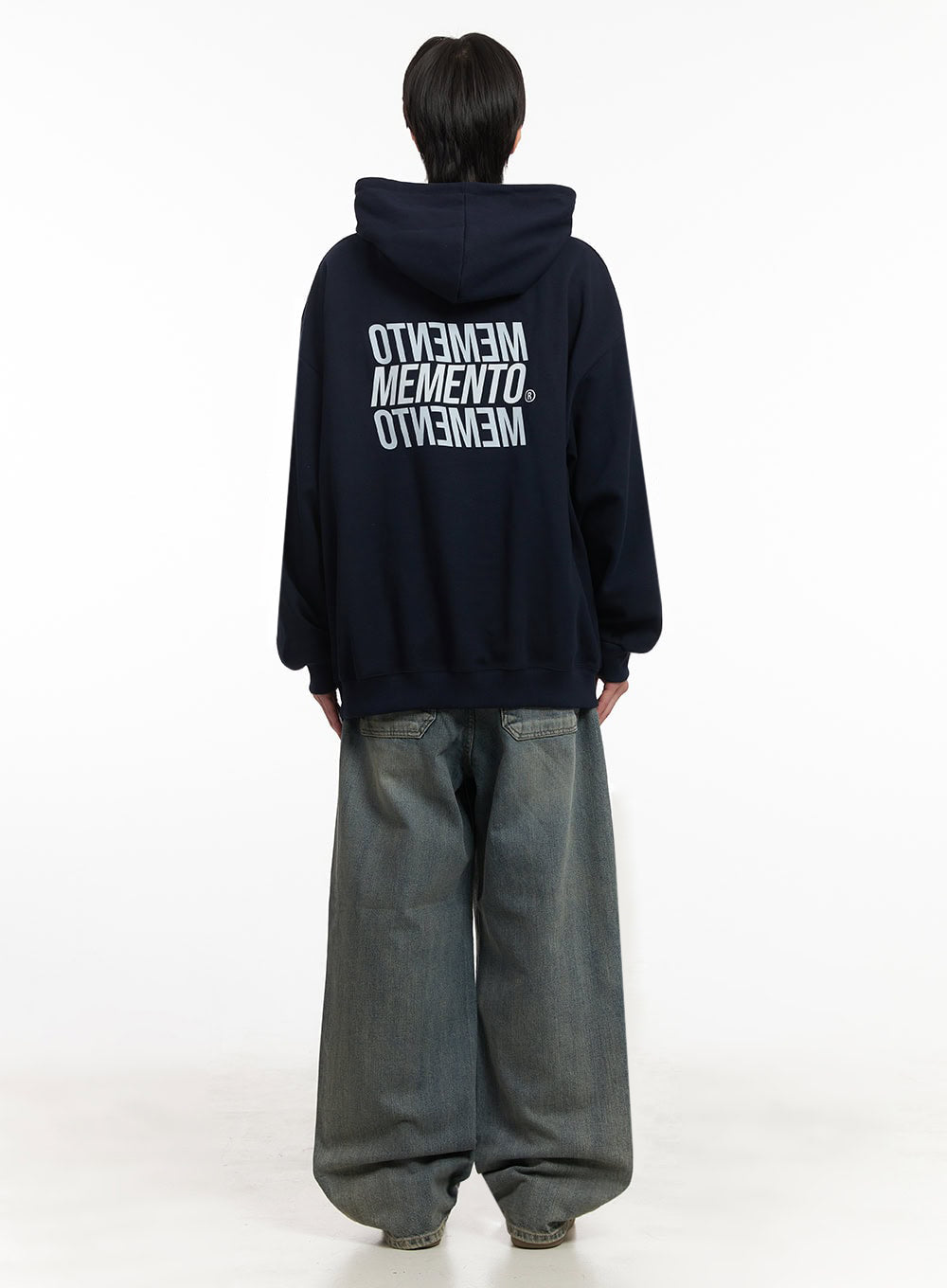 Men's Memento Logo Hoodie IA511