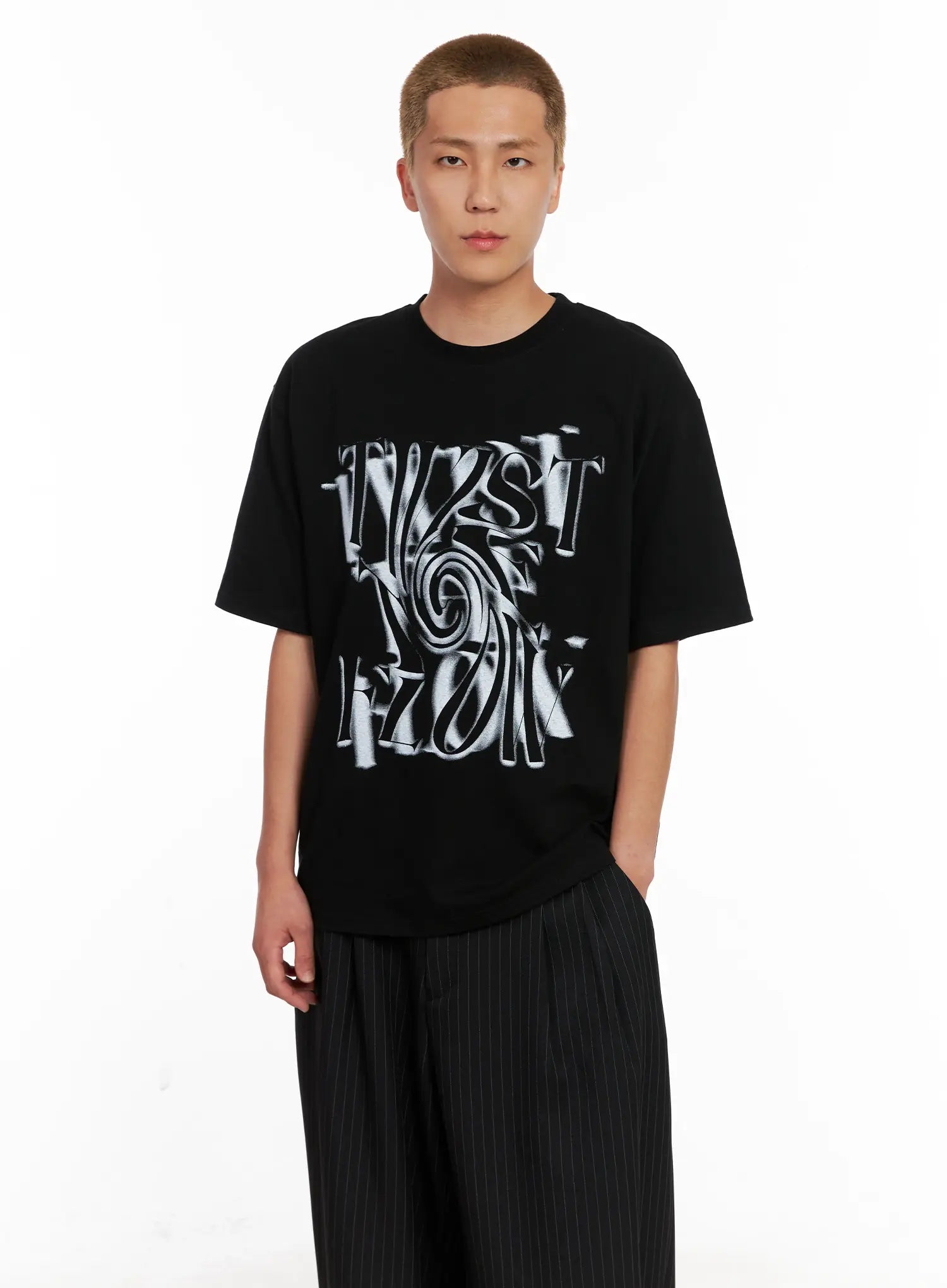Men's Twist Graphic Tee IL521