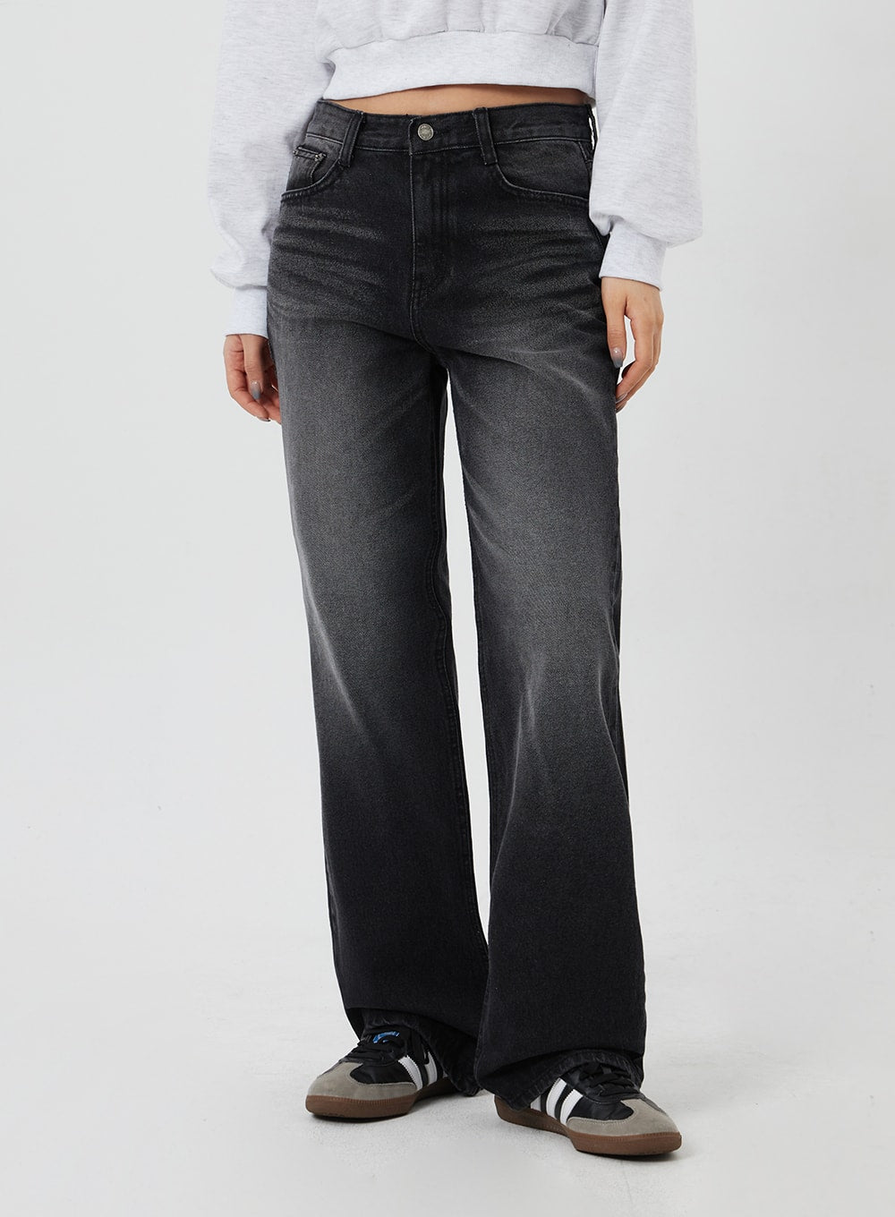 Mid-Rise Bootcut Jeans CF327