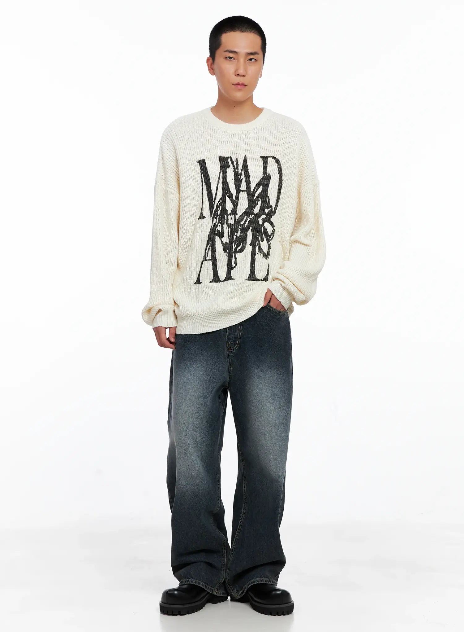 Men's Graphic Knit Sweater IS509