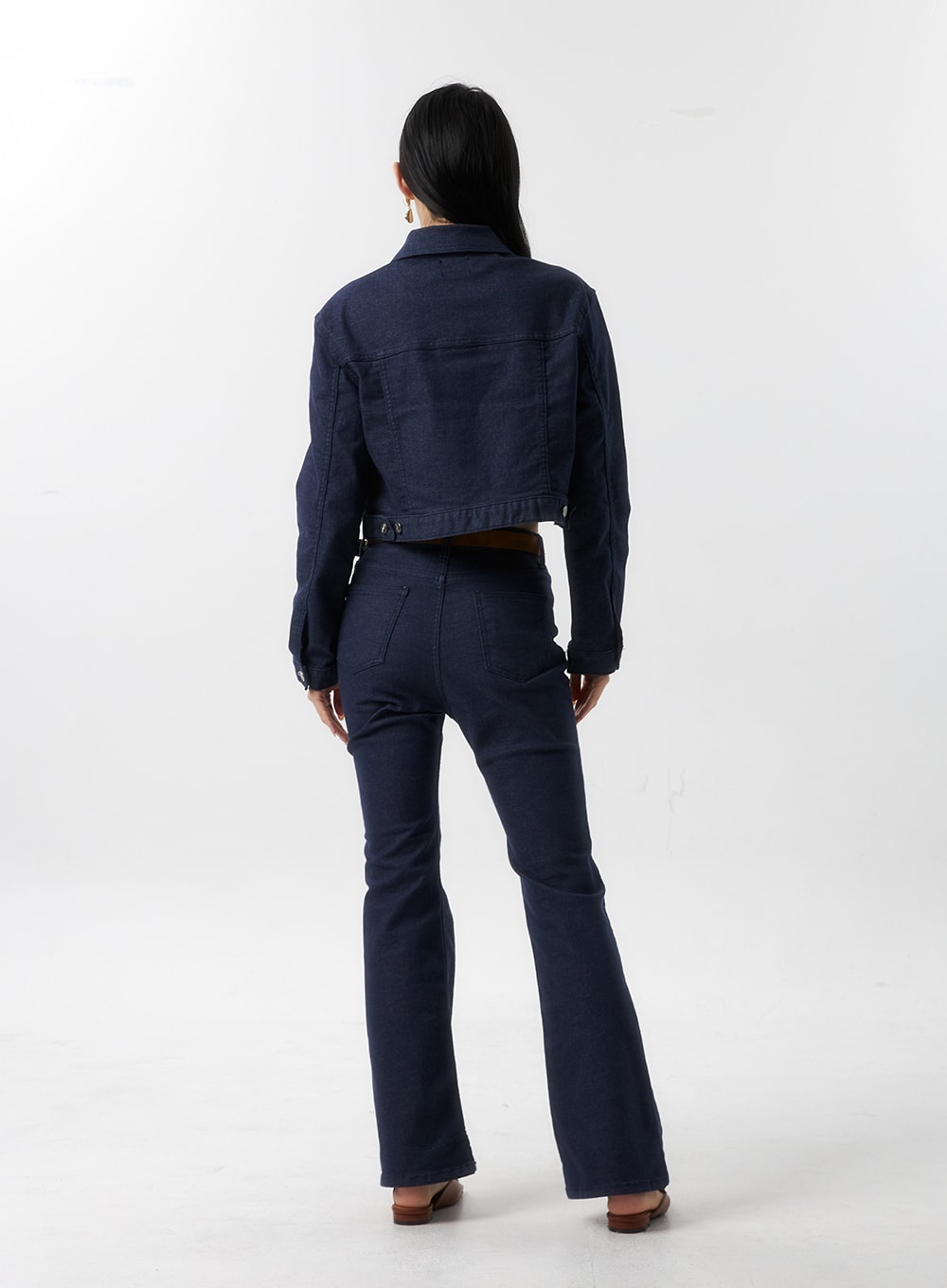 Buttoned Denim Crop Jacket IS315