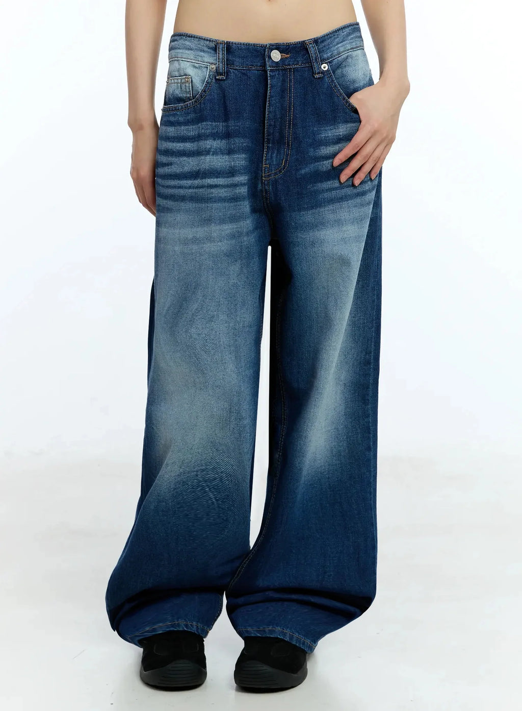 Yoonchae Washed Wide-Leg Jeans IU525