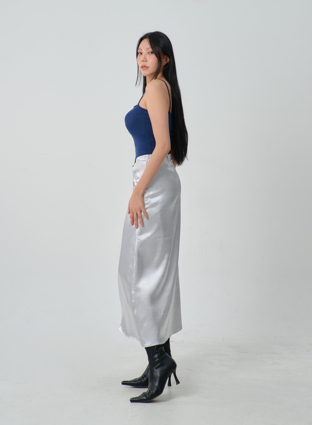 Thin Strap Cropped Top IJ320