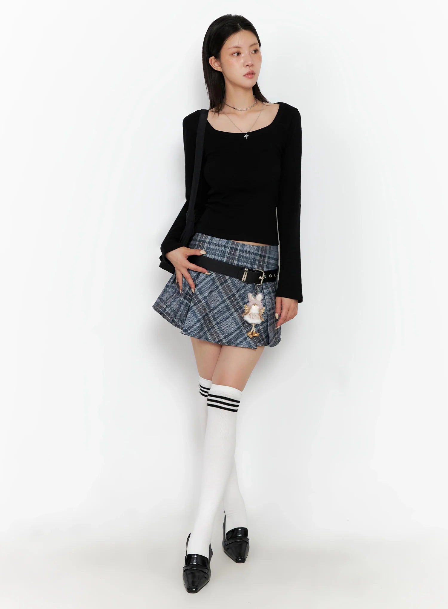Checkered Pleated Mini Skirt IS508