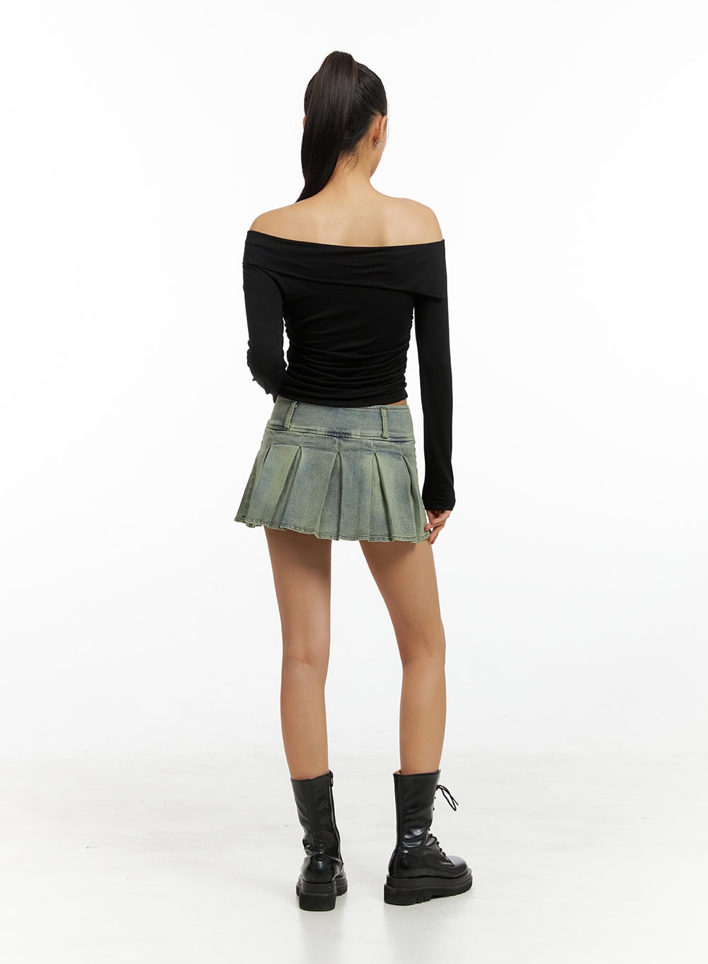 Slim Off-Shoulder Long Sleeve Top IG405